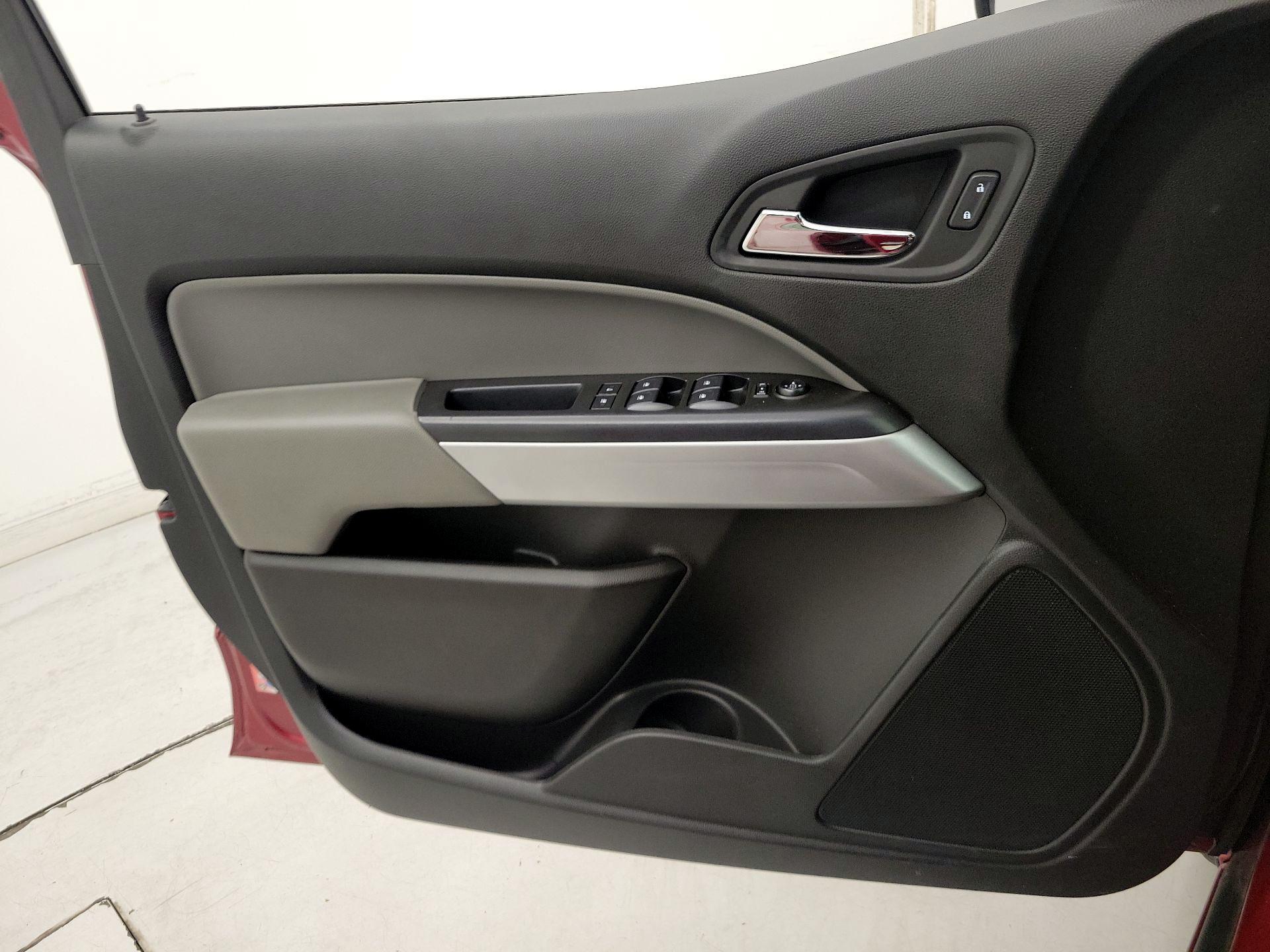 Thumbnail: 2020 Chevrolet Colorado - 12