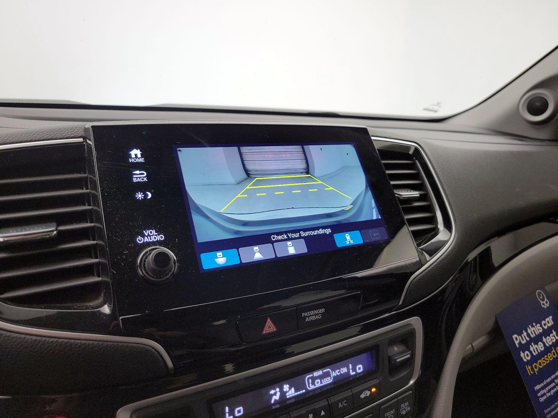 Thumbnail: 2019 Honda Pilot - 14
