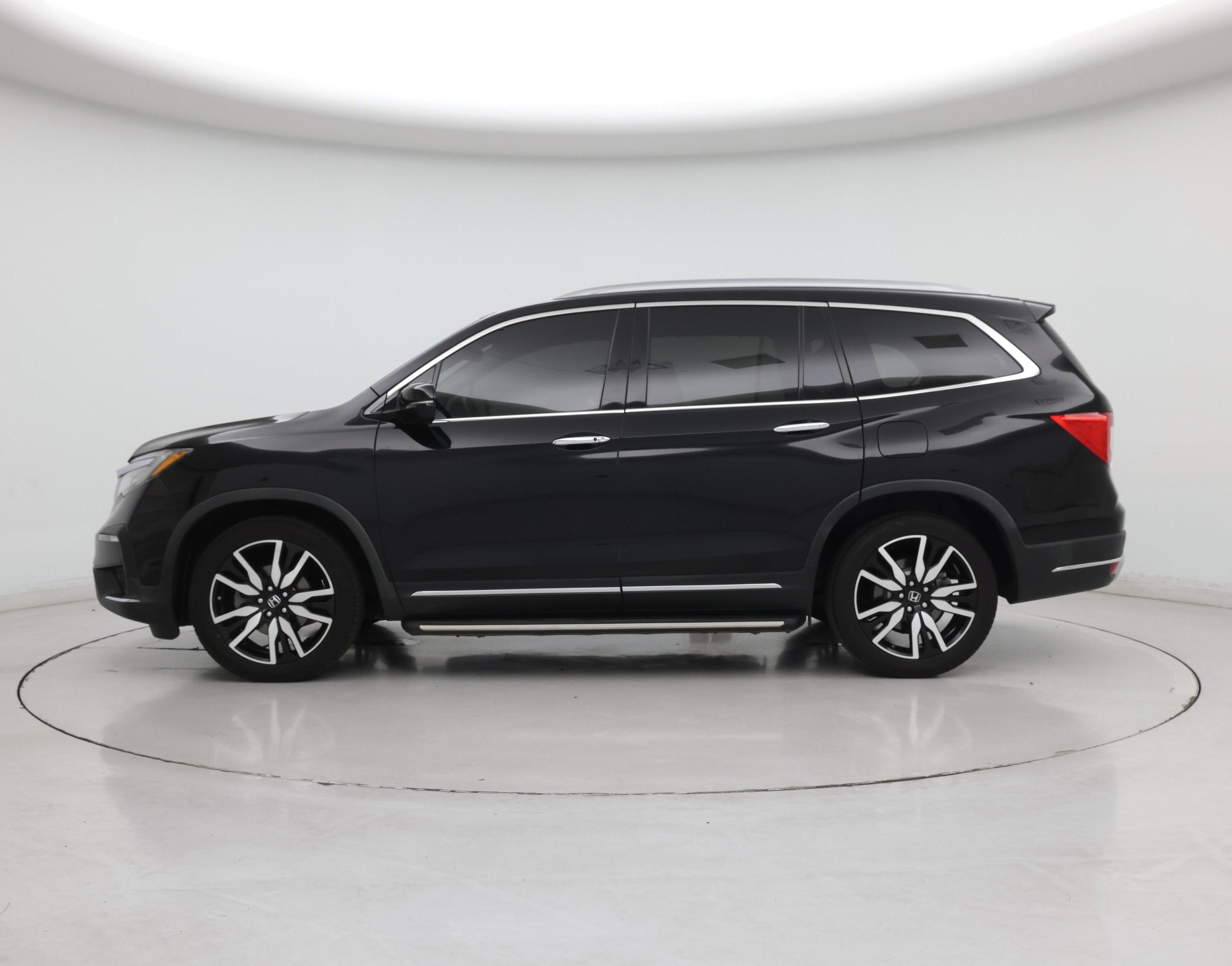 Thumbnail: 2019 Honda Pilot - 3