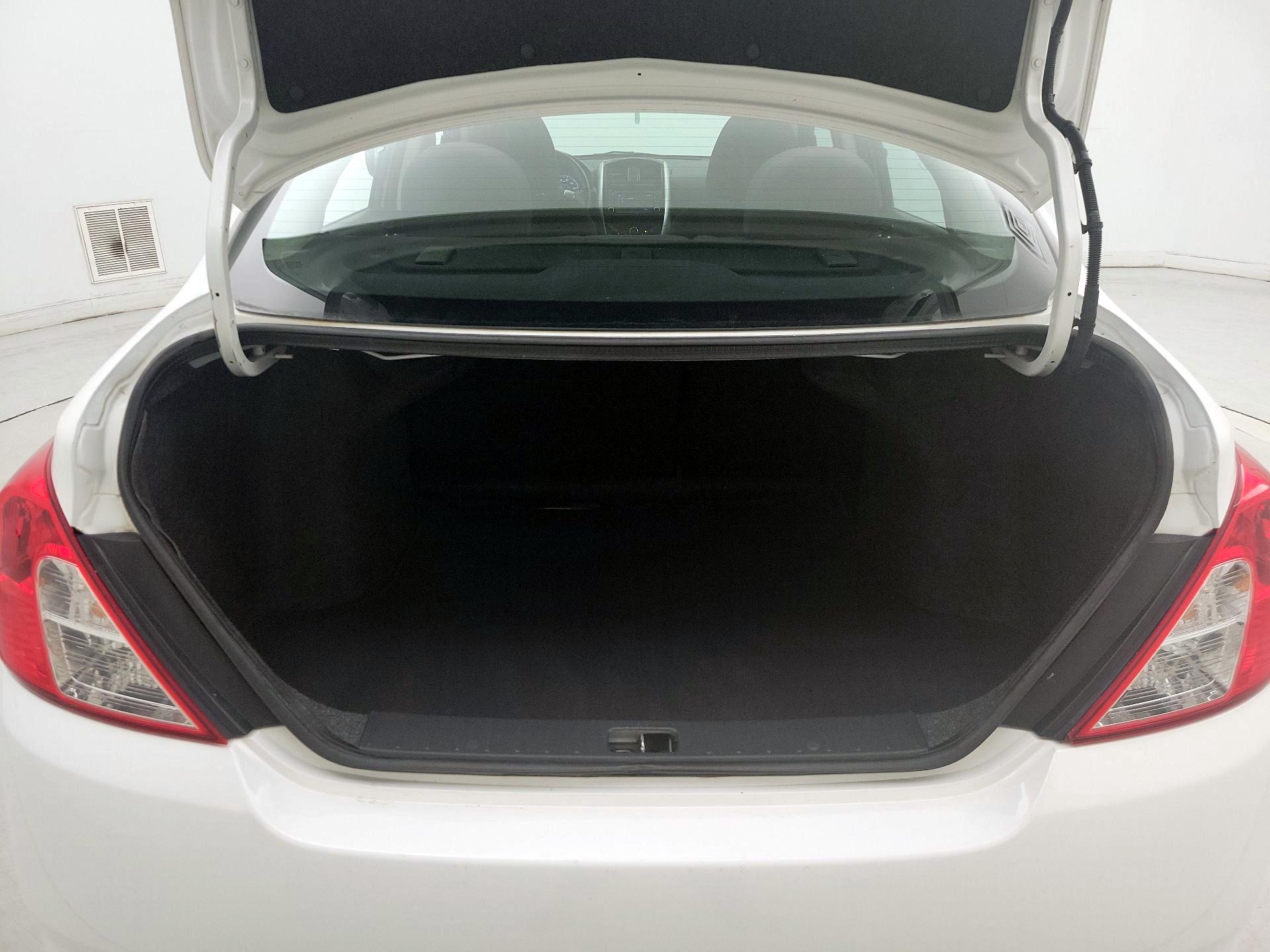 Thumbnail: 2017 Nissan Versa - 19