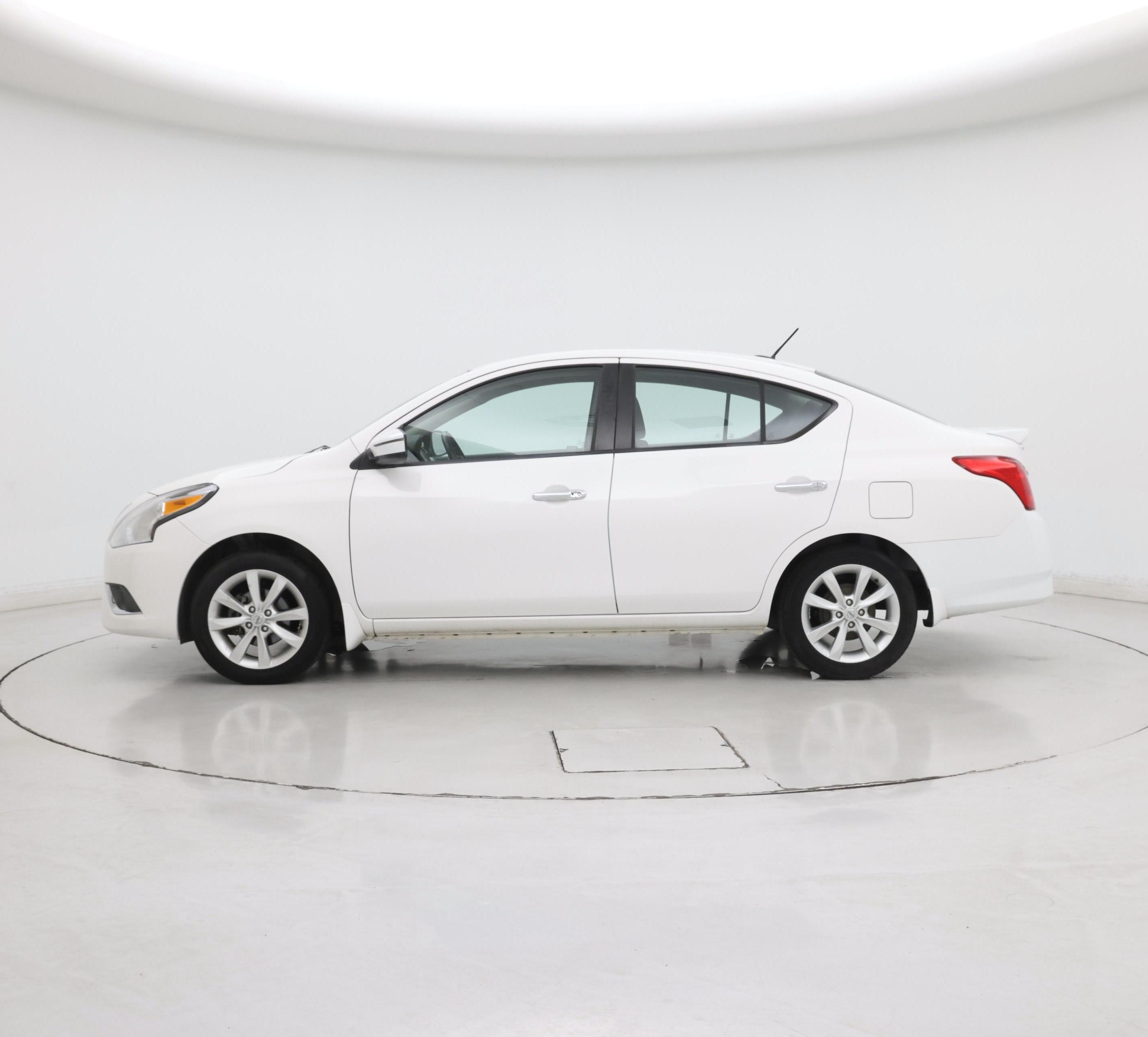 Thumbnail: 2017 Nissan Versa - 3