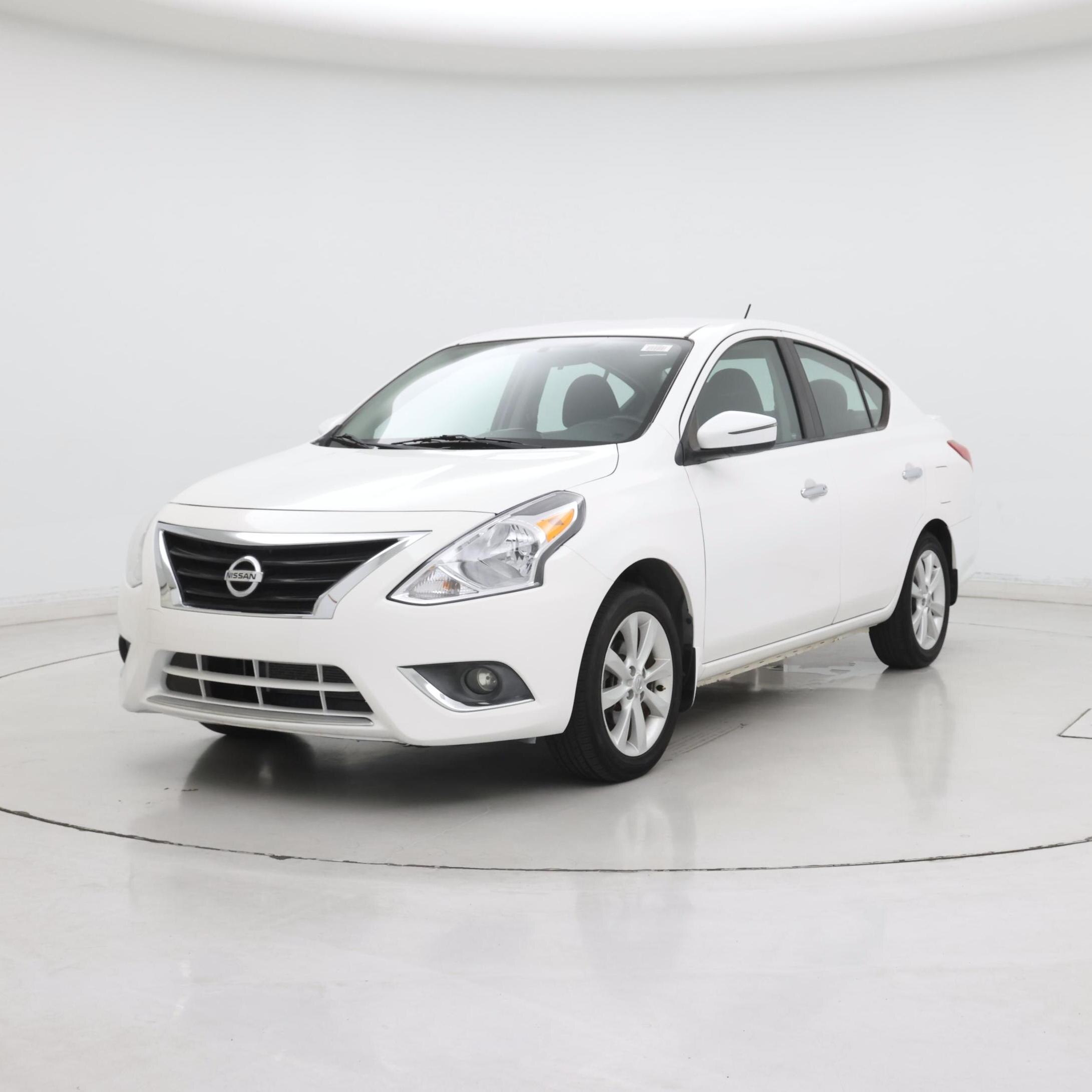 Thumbnail: 2017 Nissan Versa - 4