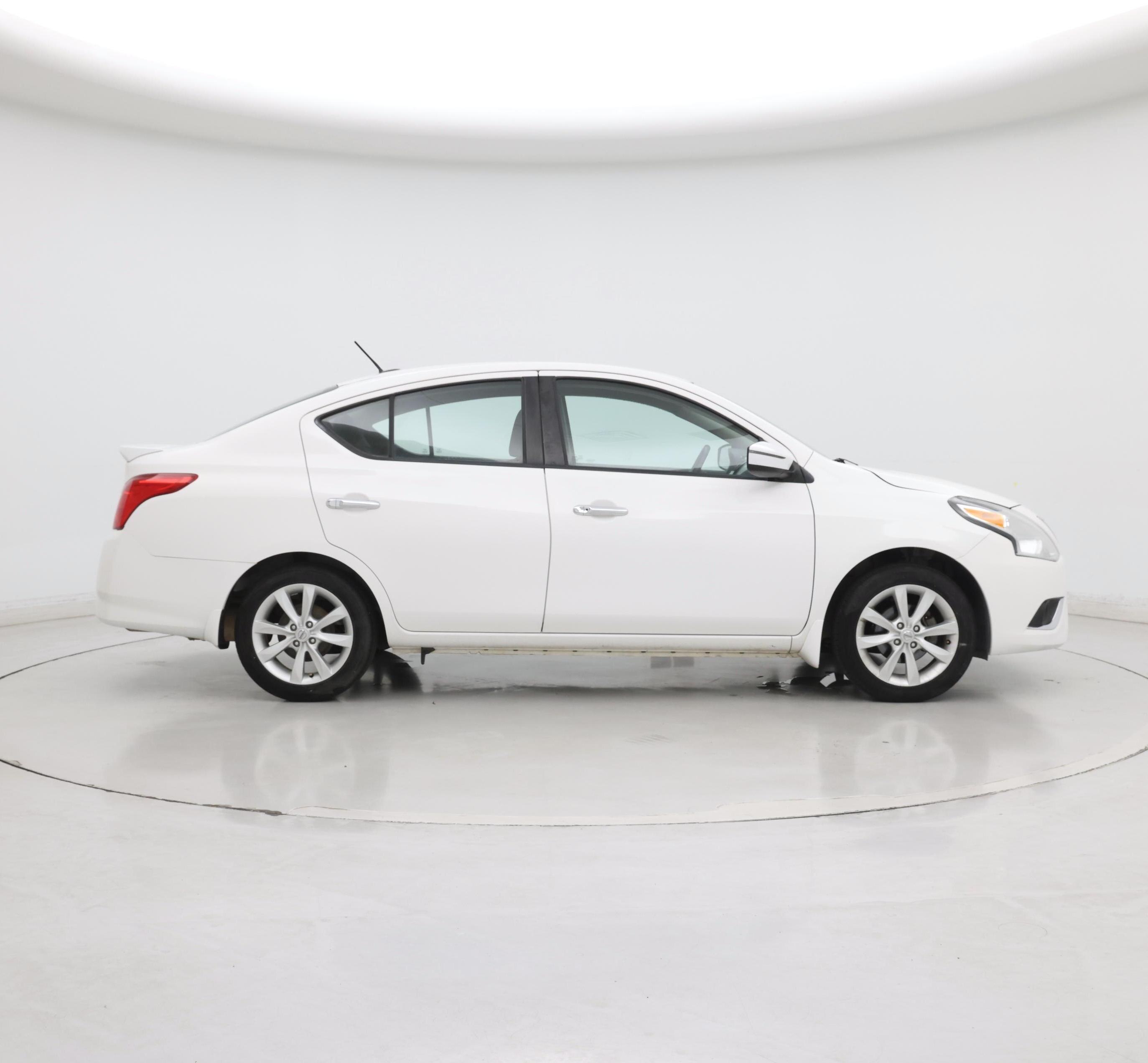 Thumbnail: 2017 Nissan Versa - 7