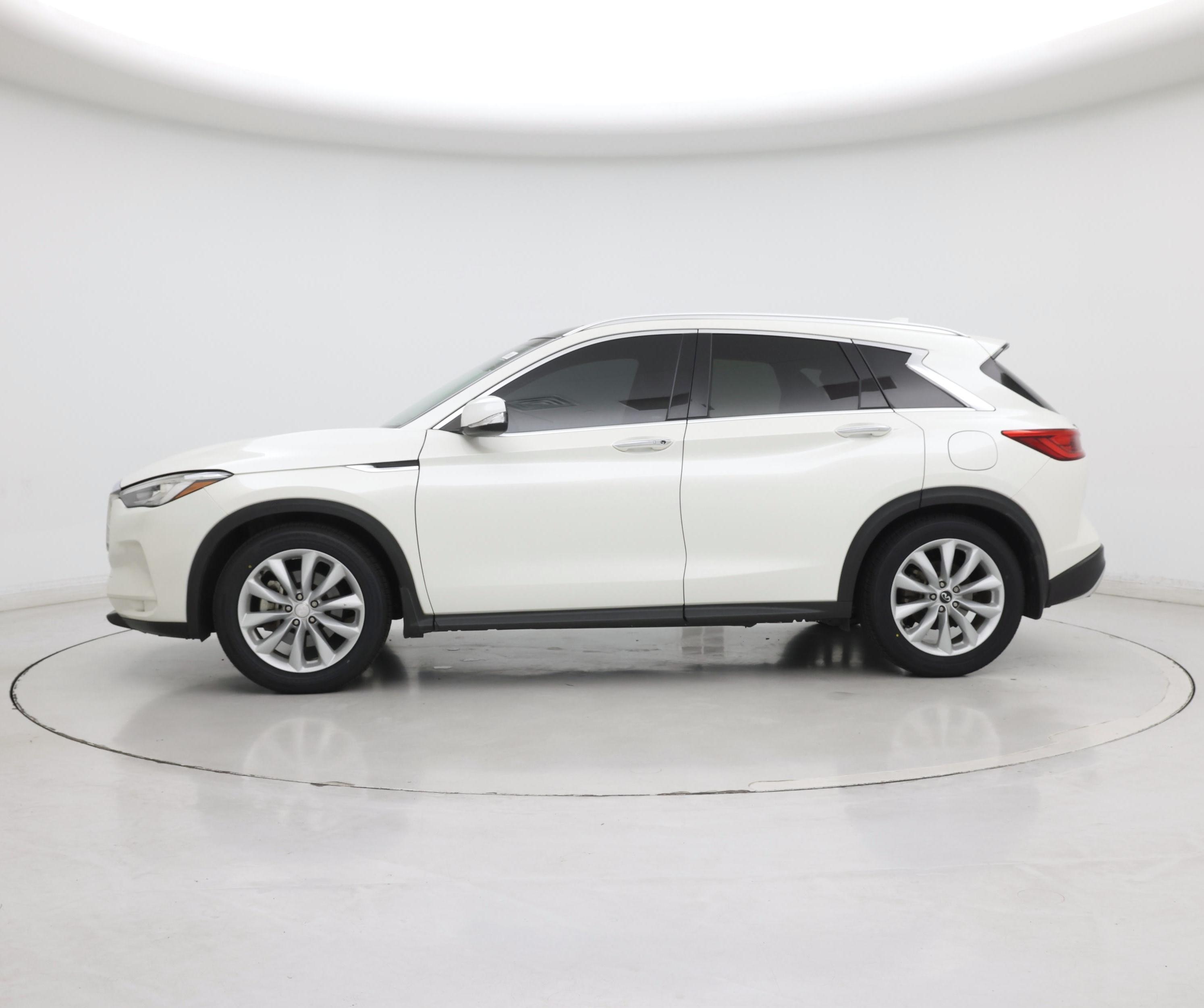 Thumbnail: 2019 INFINITI QX50 - 3
