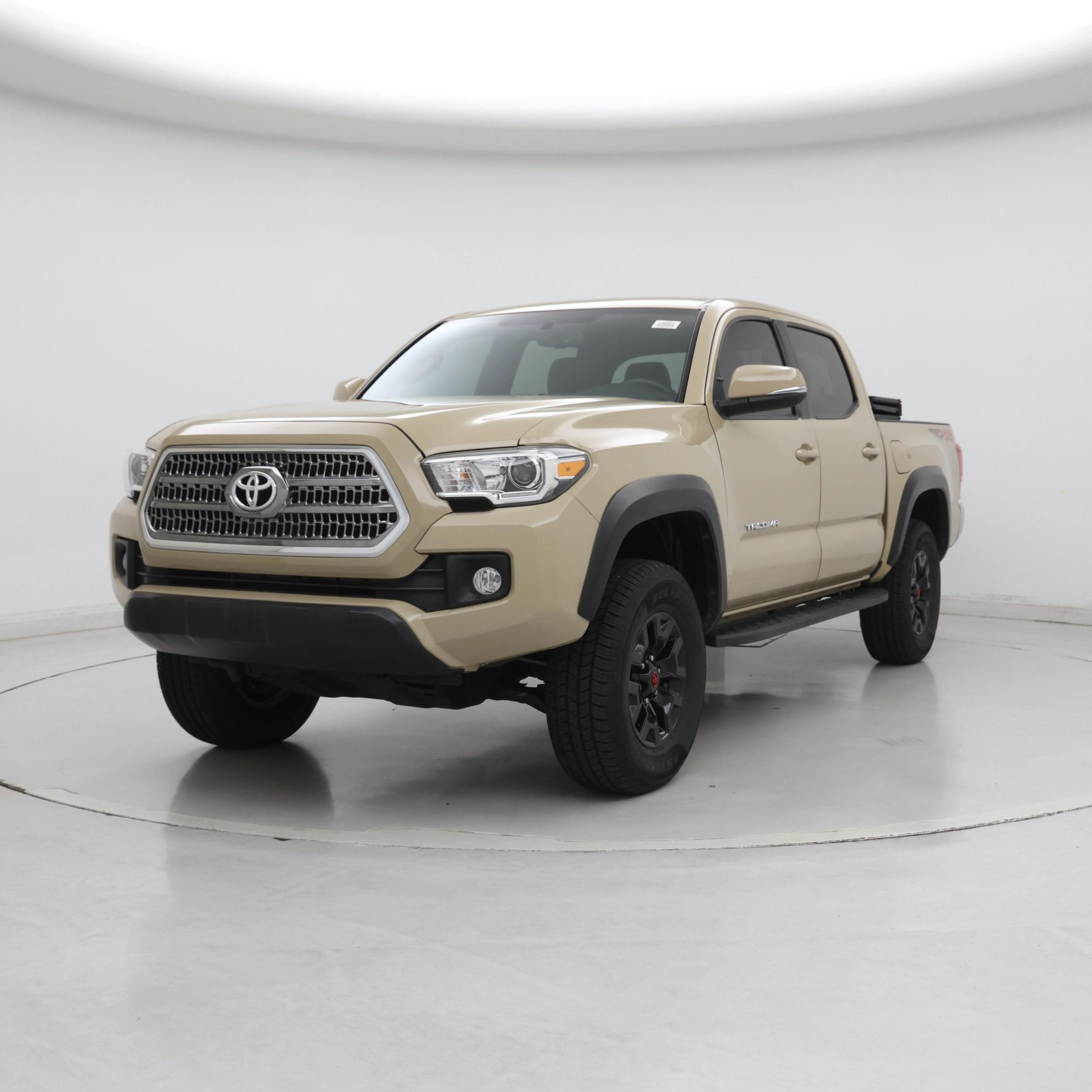 Thumbnail: 2017 Toyota Tacoma - 4