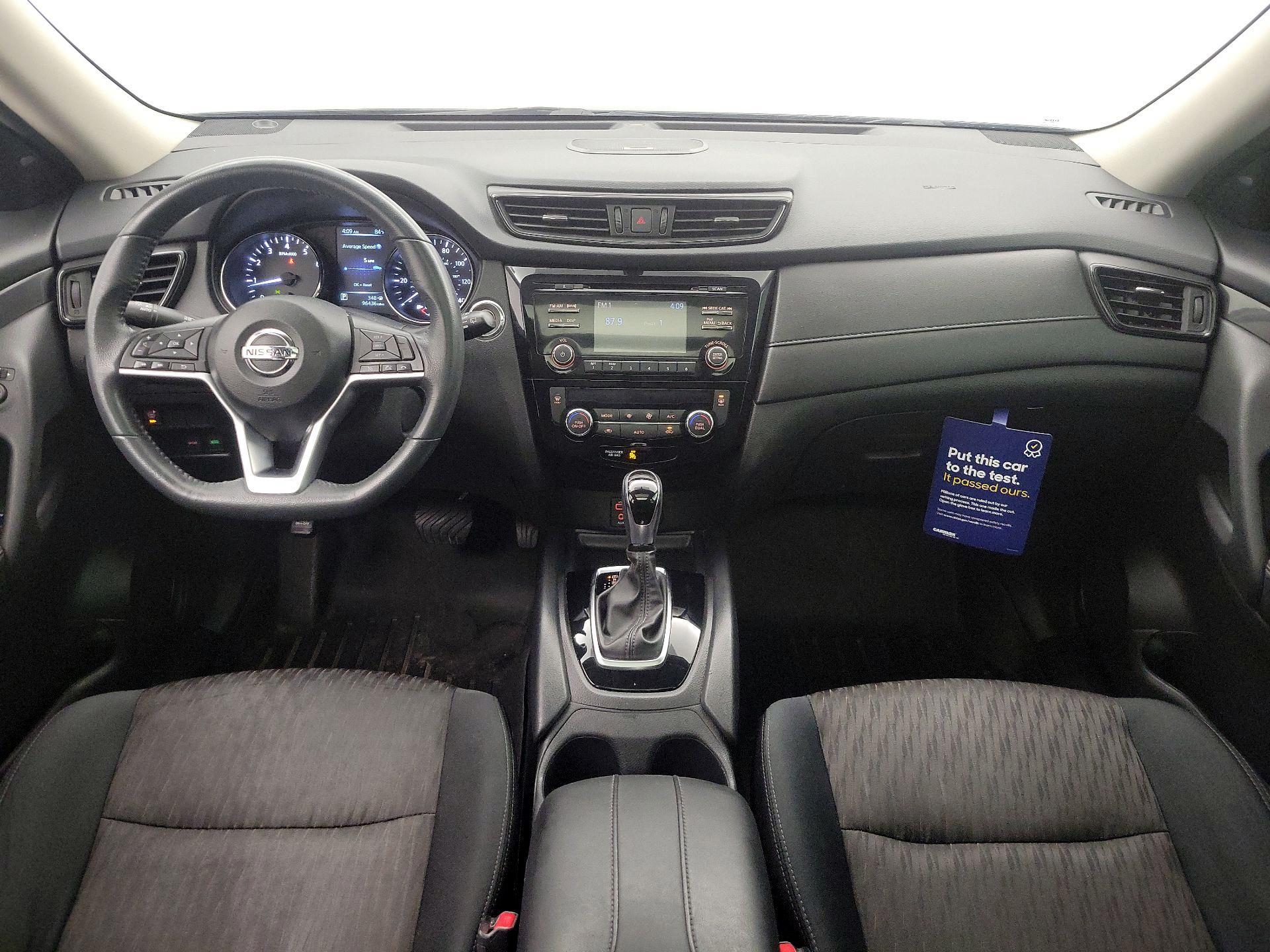 Thumbnail: 2017 Nissan Rogue - 9
