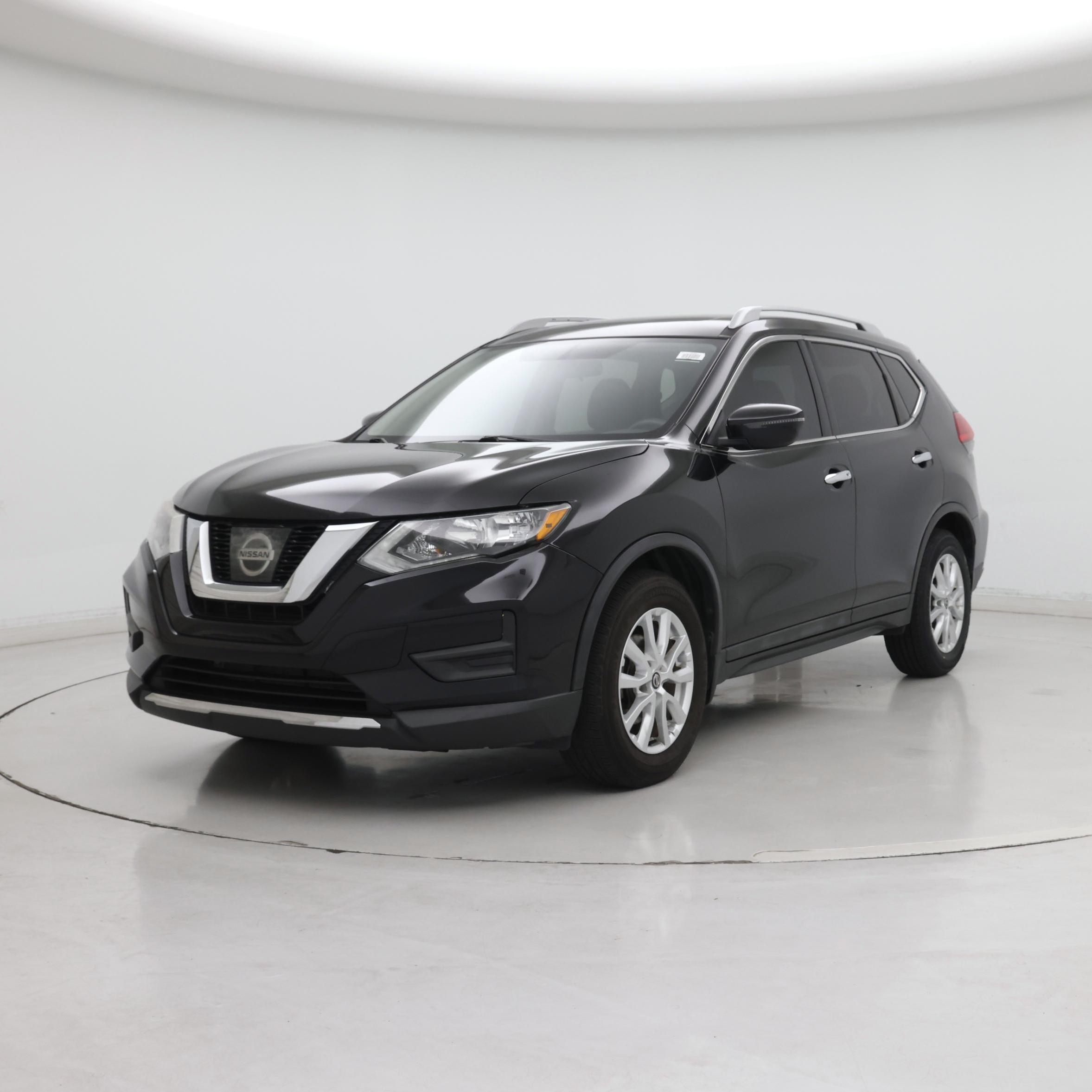Thumbnail: 2017 Nissan Rogue - 4