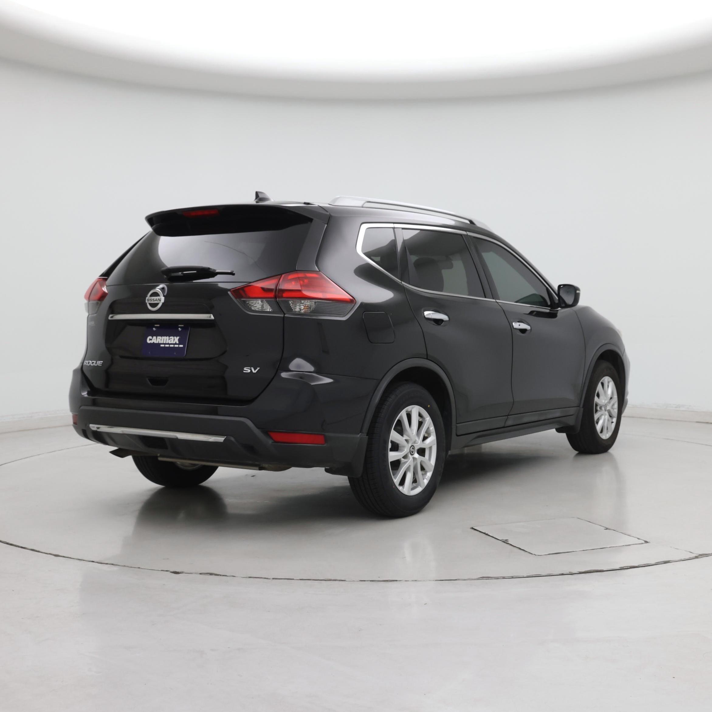 Thumbnail: 2017 Nissan Rogue - 8