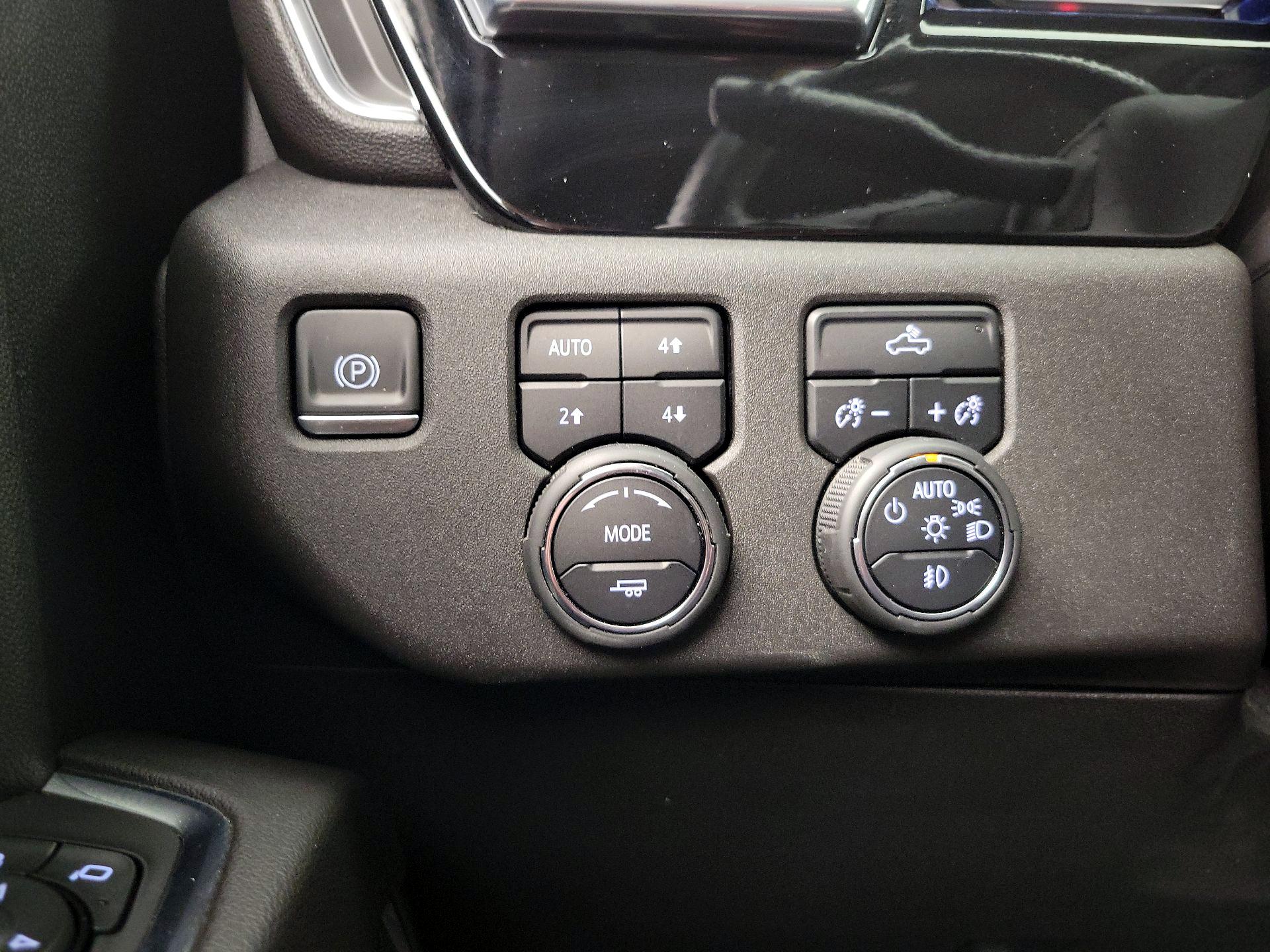 Thumbnail: 2022 Chevrolet Silverado 1500 - 13