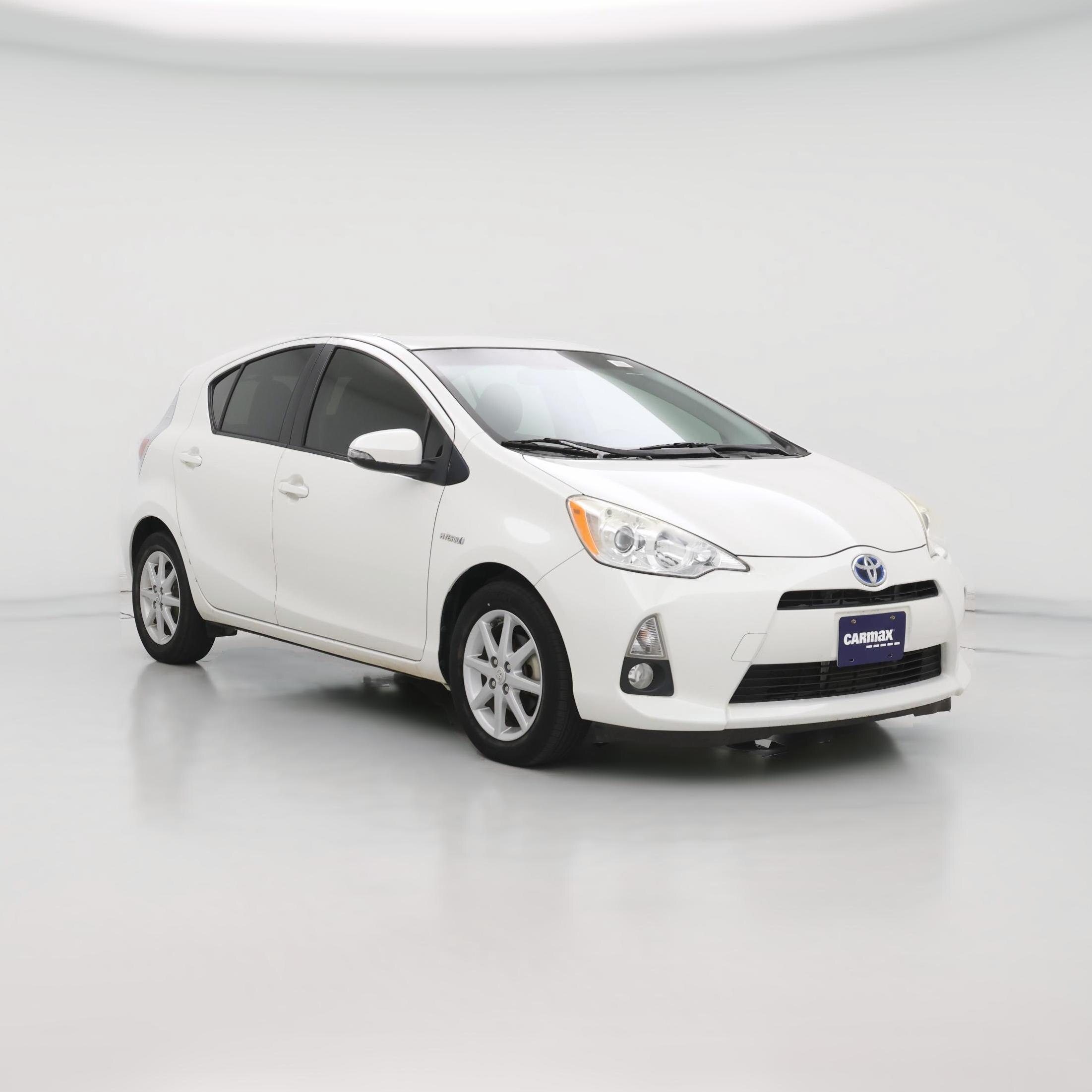Thumbnail: 2013 Toyota Prius c - 1