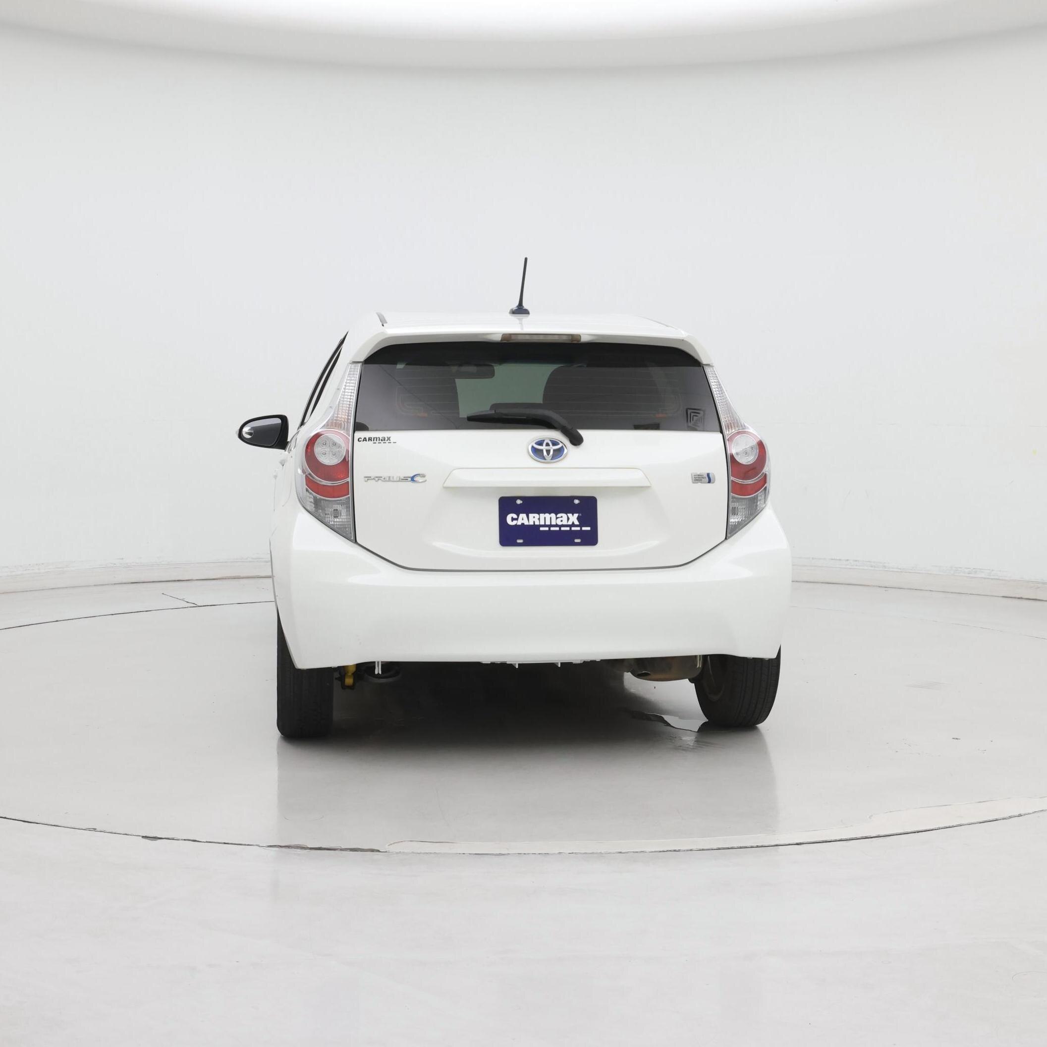 Thumbnail: 2013 Toyota Prius c - 6