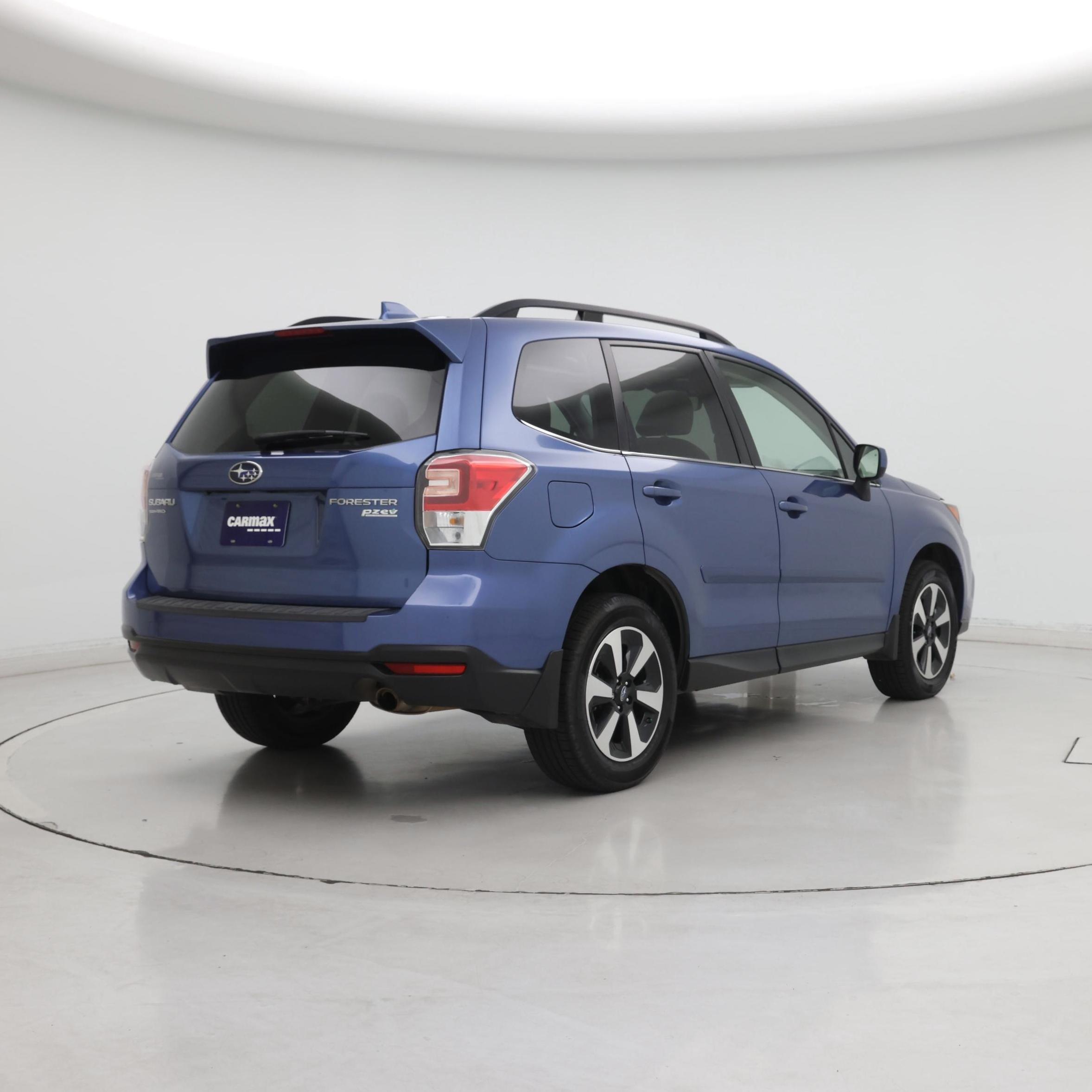 Thumbnail: 2017 Subaru Forester - 8