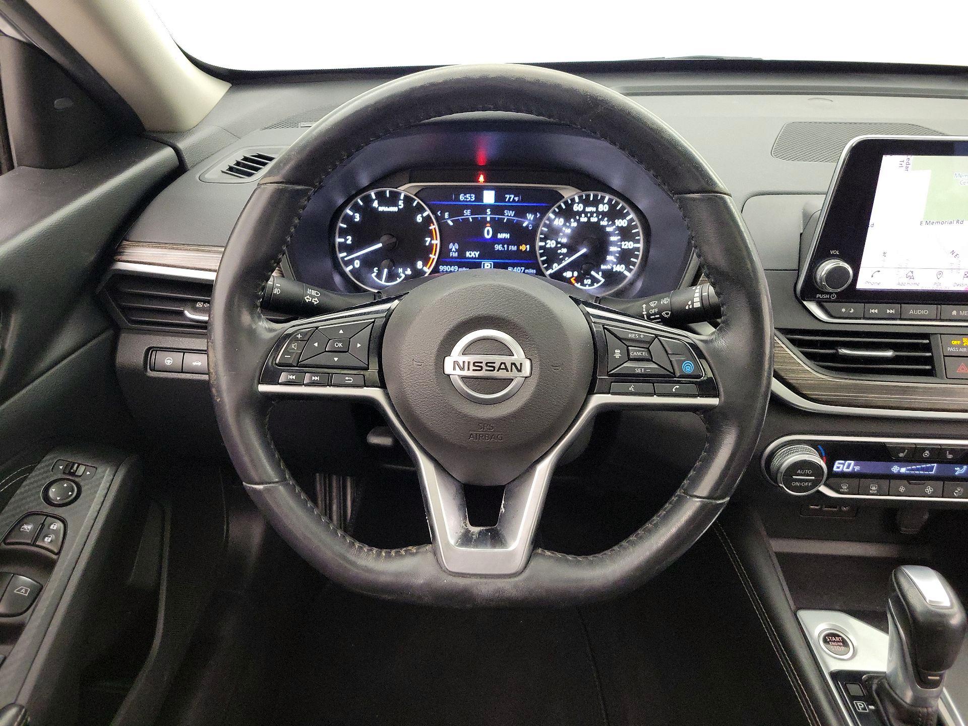 Thumbnail: 2019 Nissan Altima - 10