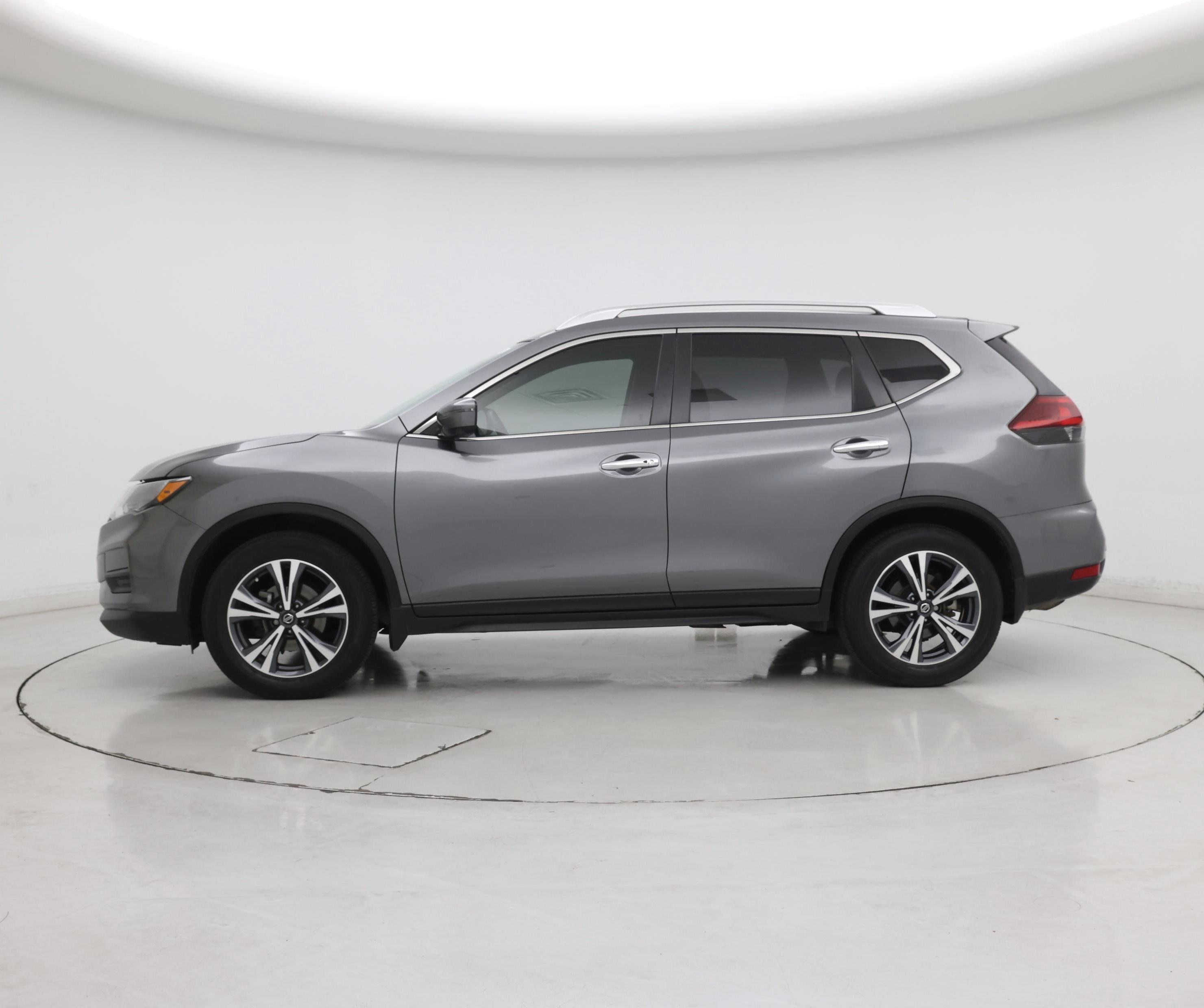 Thumbnail: 2020 Nissan Rogue - 3