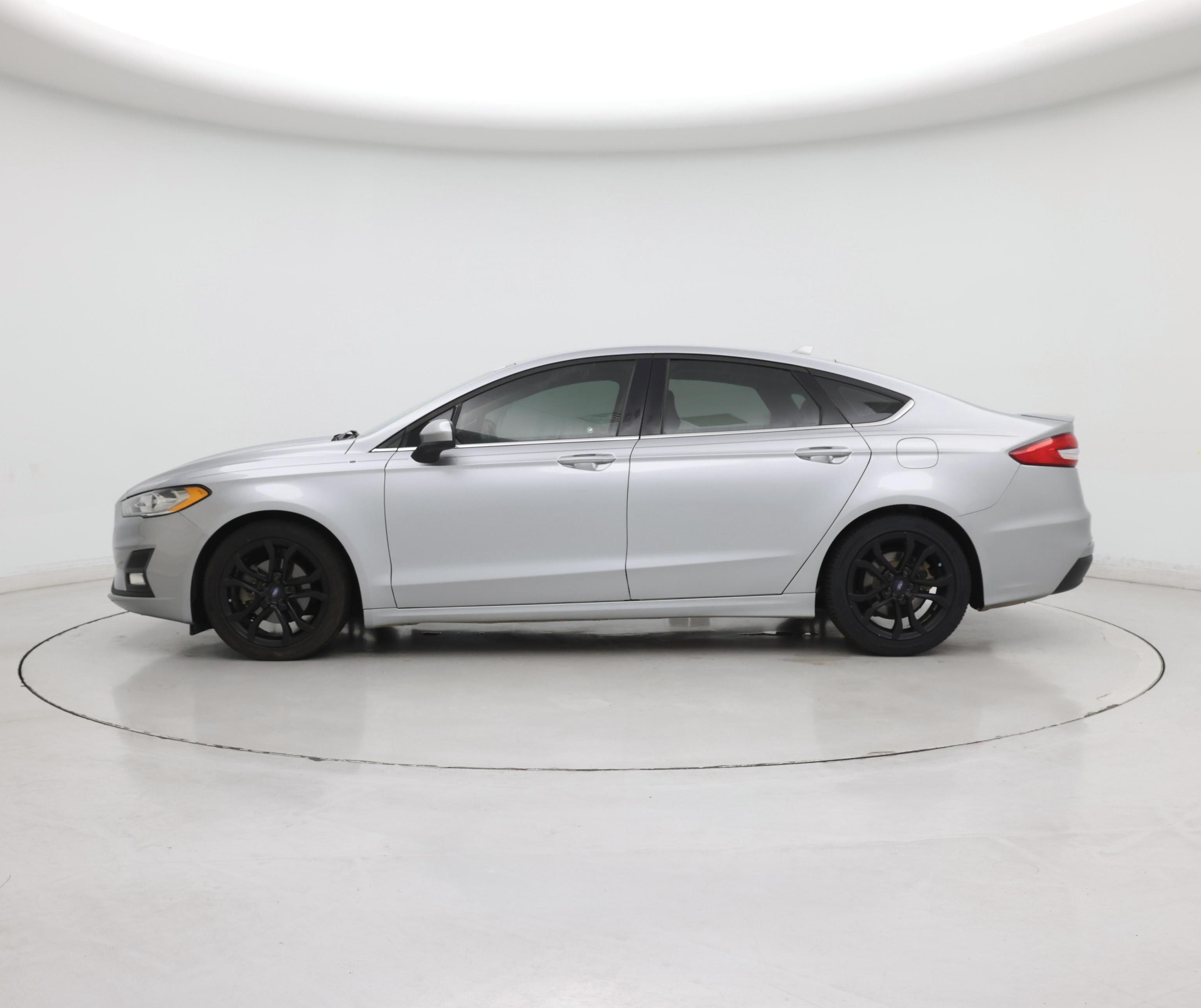 Thumbnail: 2020 Ford Fusion - 3