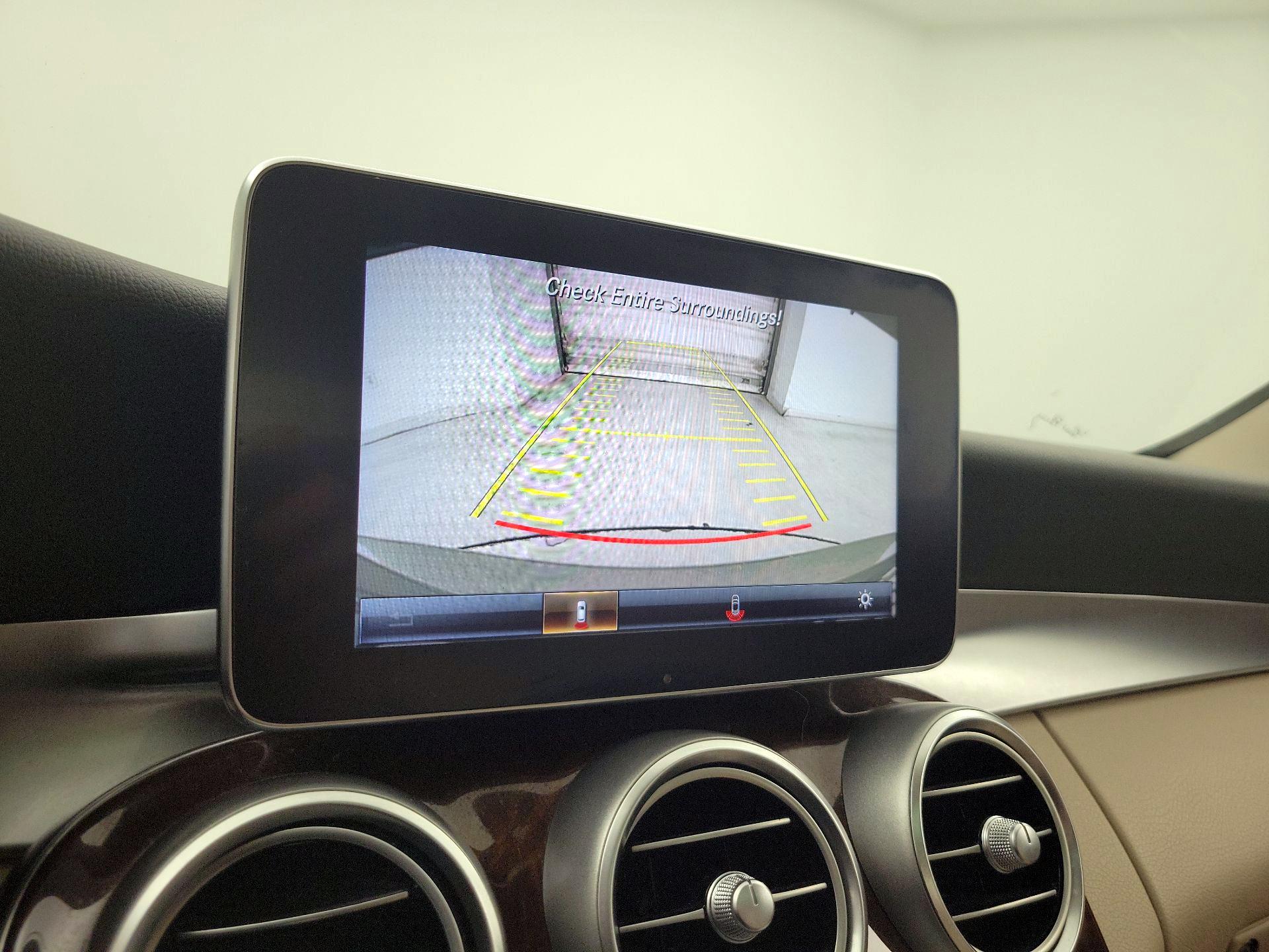 Thumbnail: 2016 Mercedes-Benz C-Class - 15
