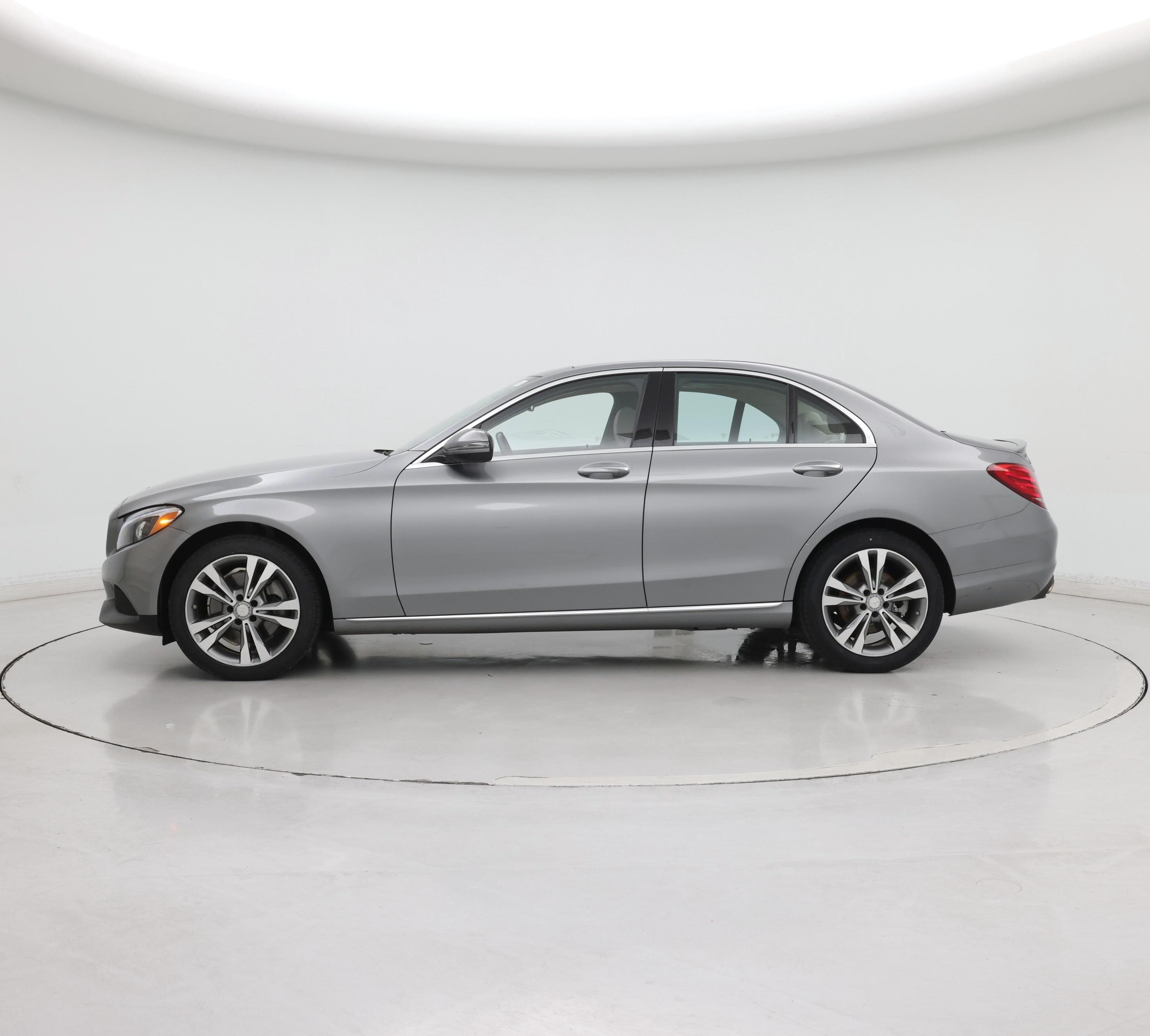 Thumbnail: 2016 Mercedes-Benz C-Class - 3