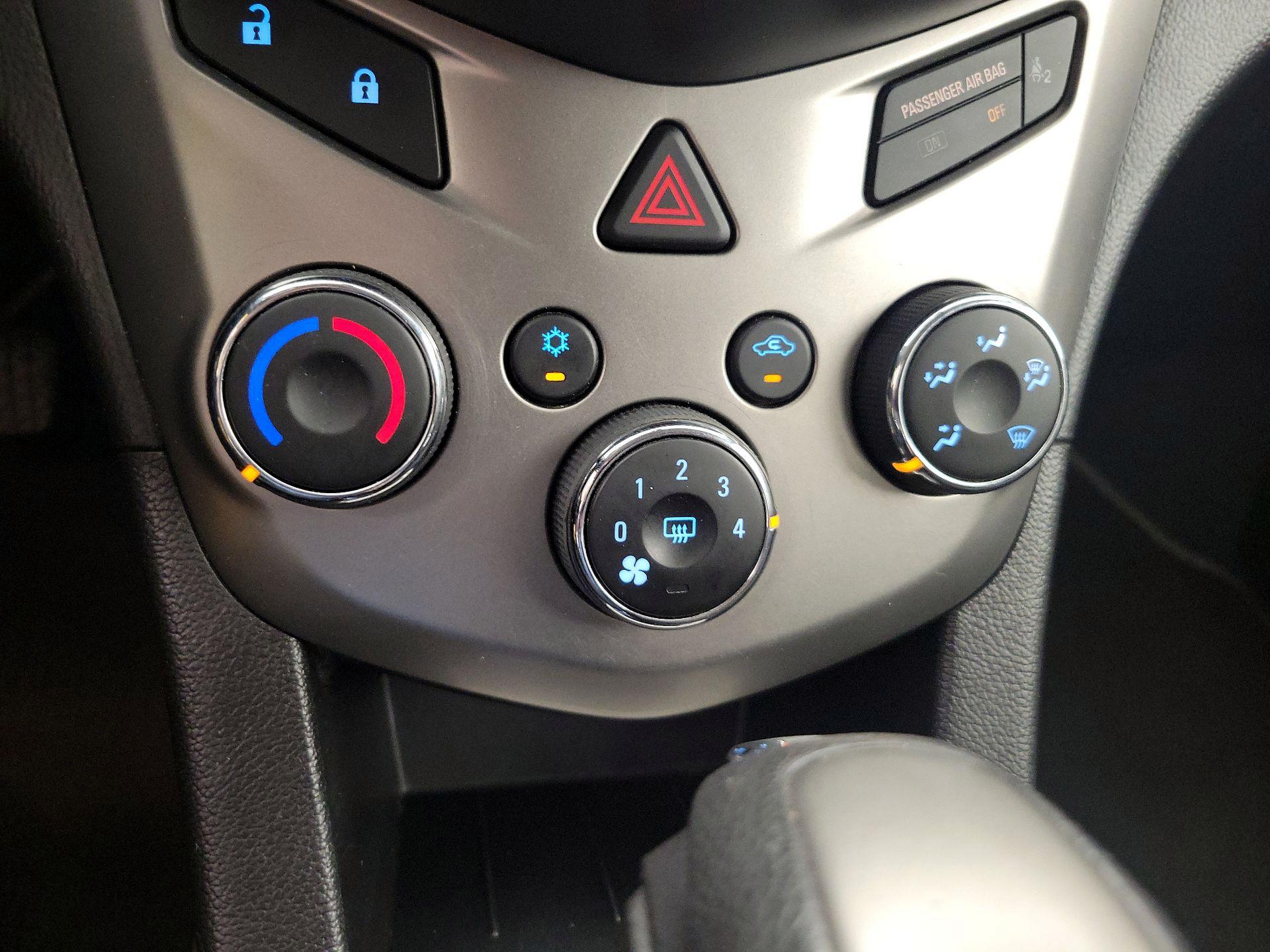 Thumbnail: 2015 Chevrolet Sonic - 15