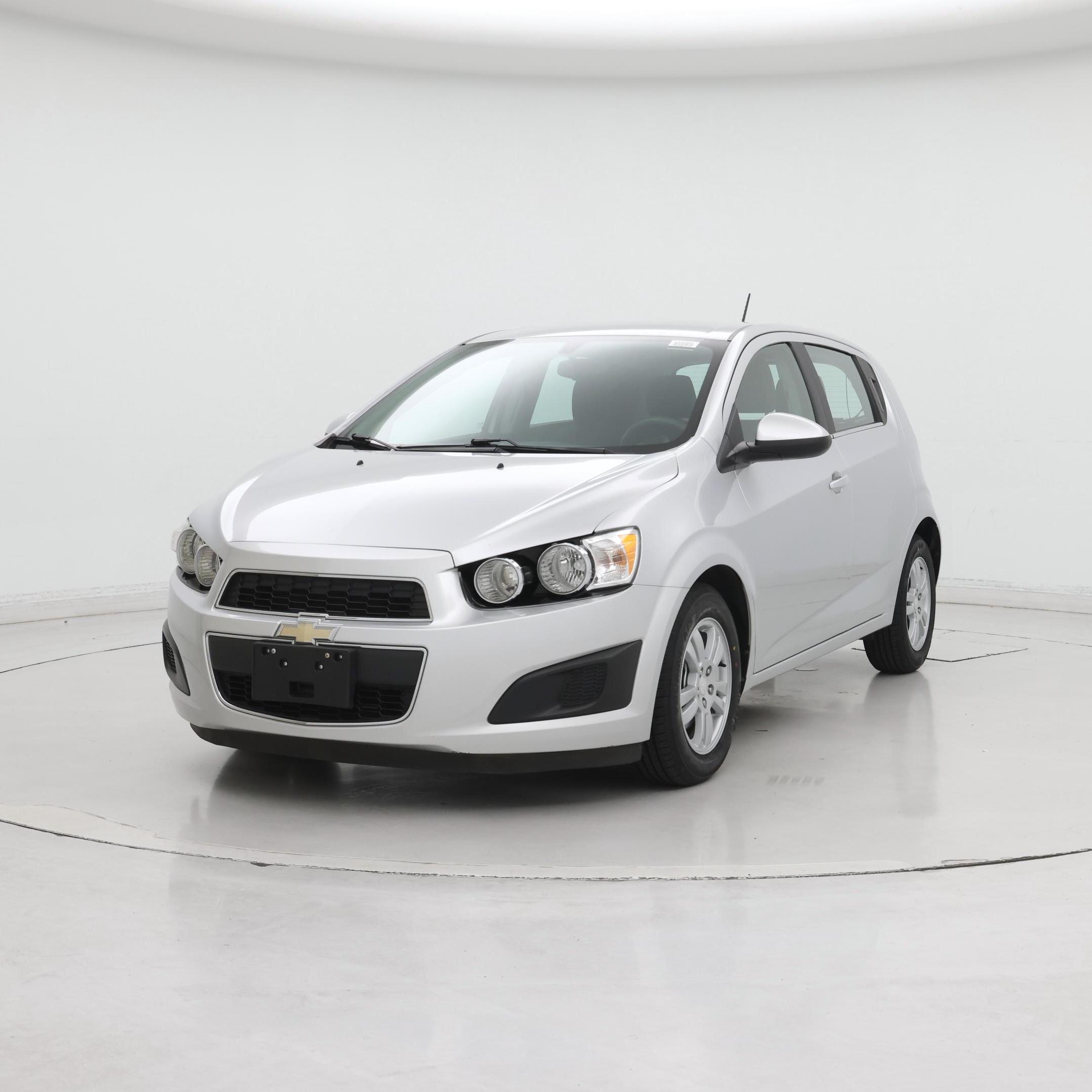 Thumbnail: 2015 Chevrolet Sonic - 4