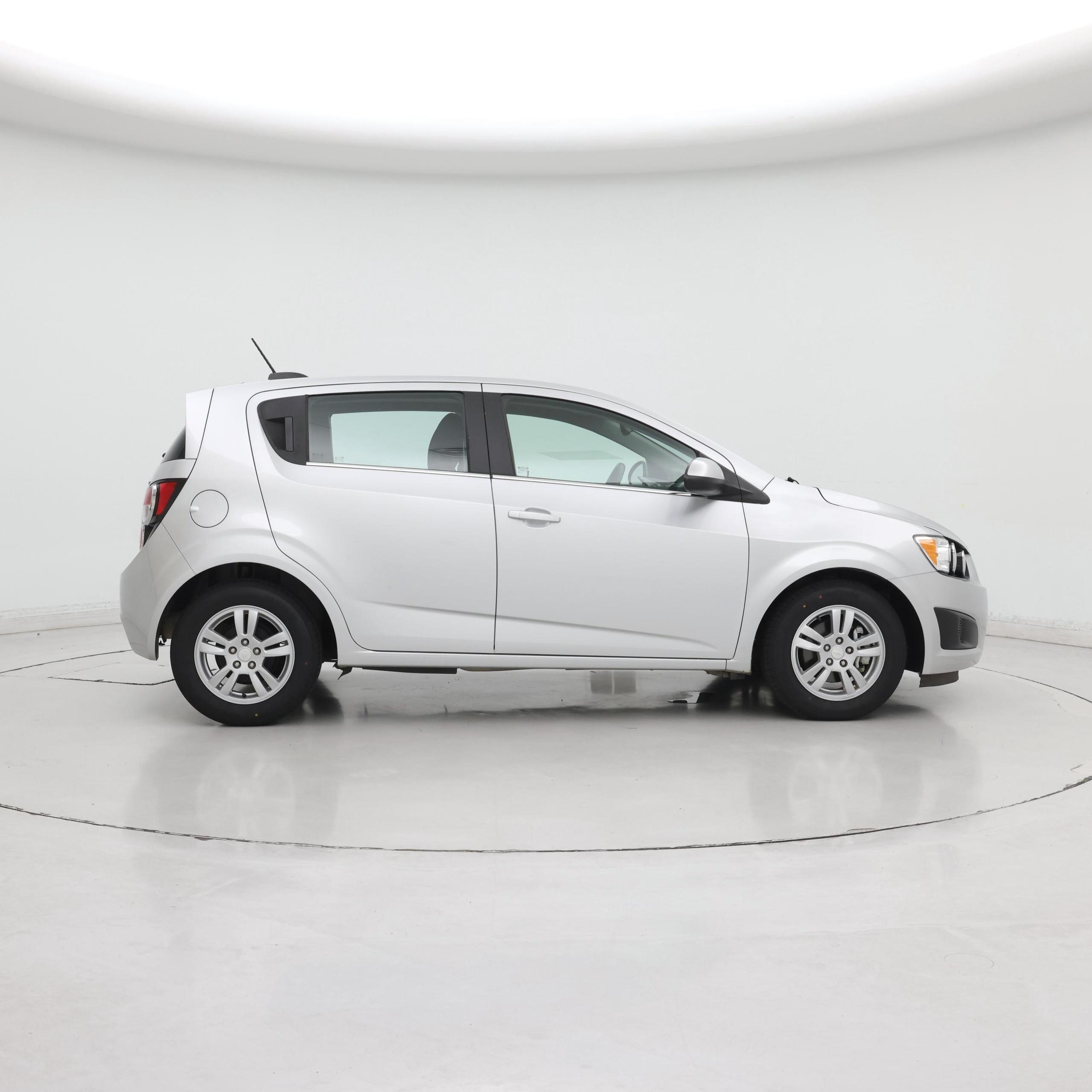 Thumbnail: 2015 Chevrolet Sonic - 7
