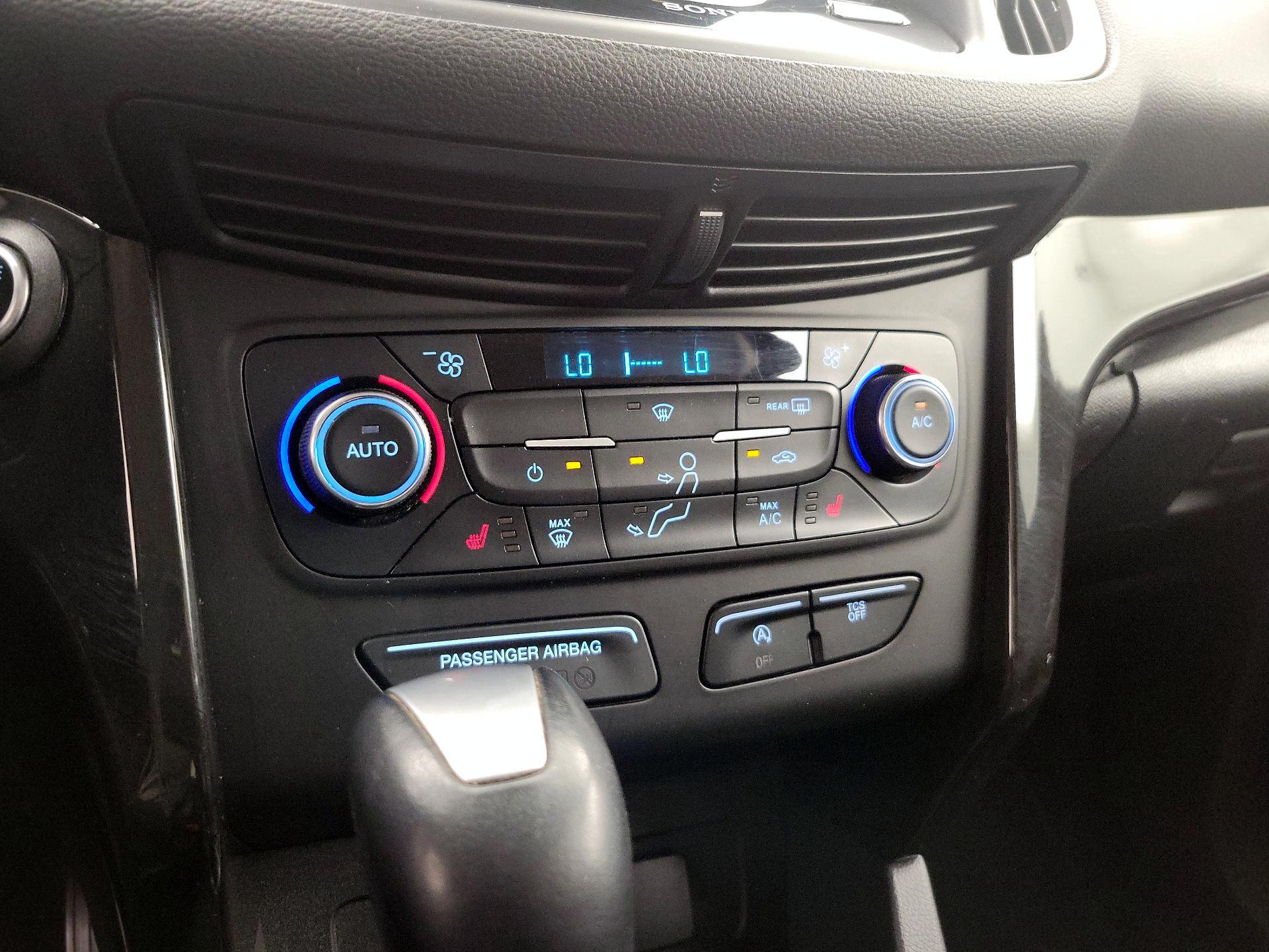 Thumbnail: 2017 Ford Escape - 16