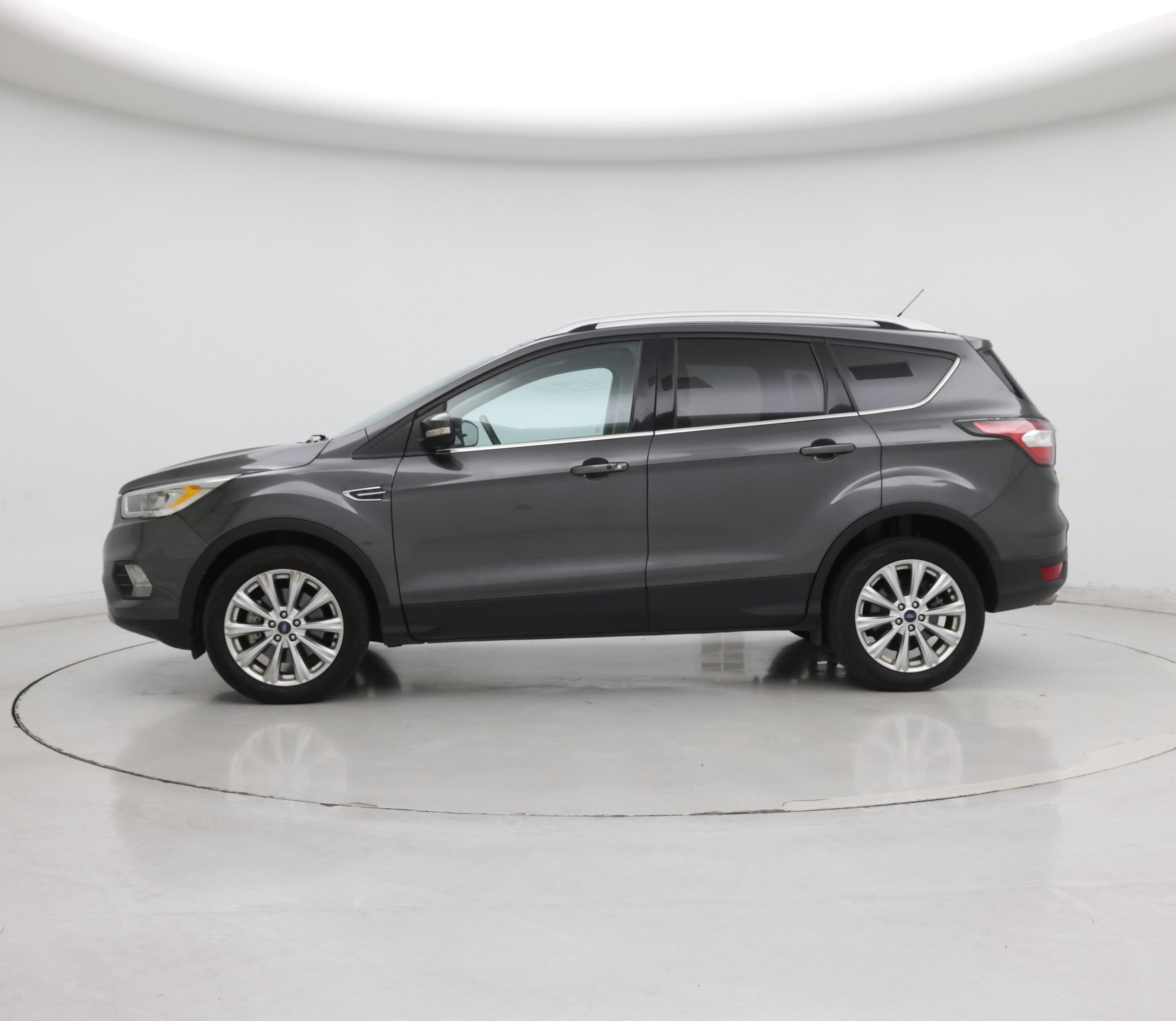 Thumbnail: 2017 Ford Escape - 3