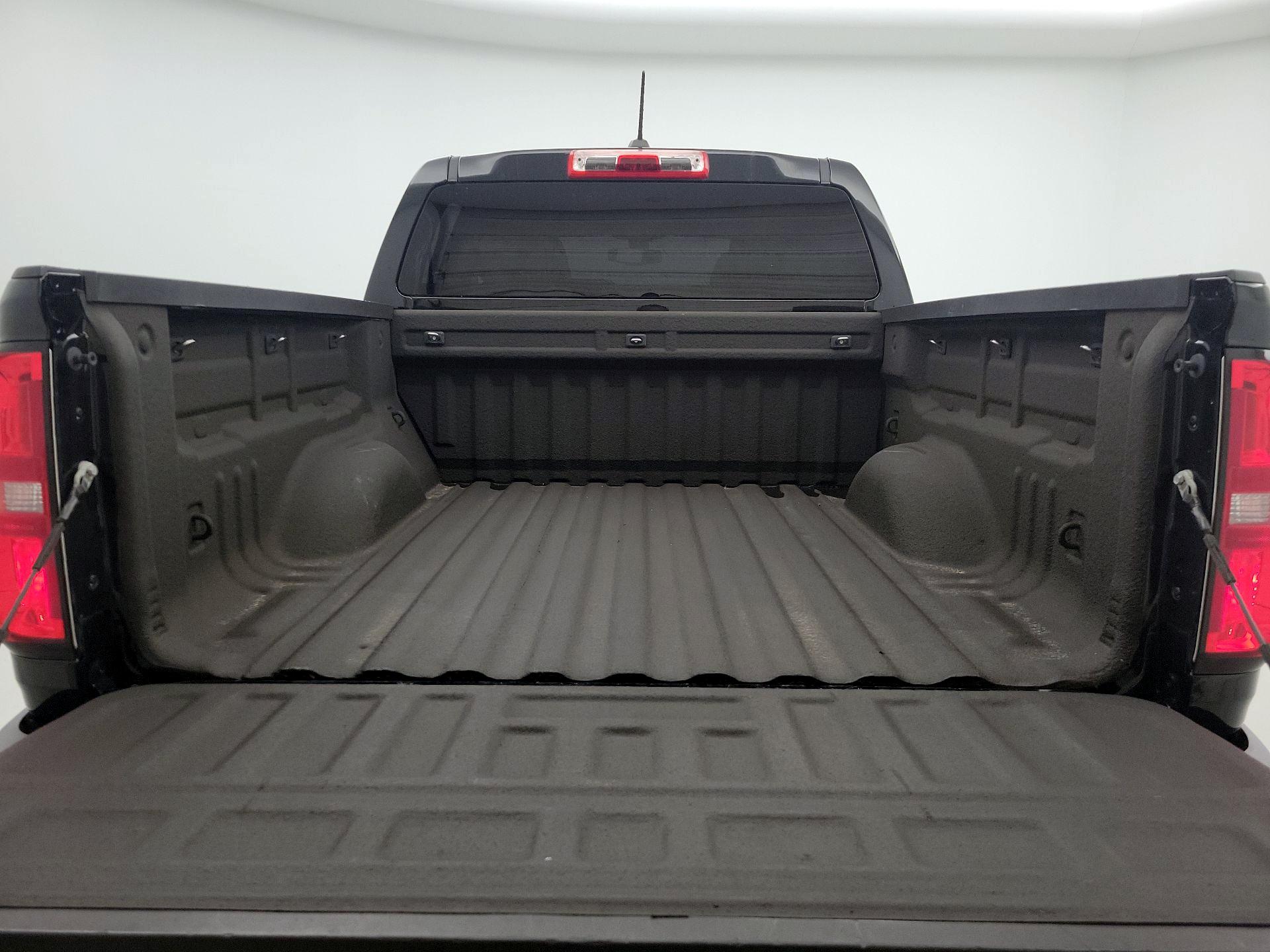Thumbnail: 2017 Chevrolet Colorado - 20