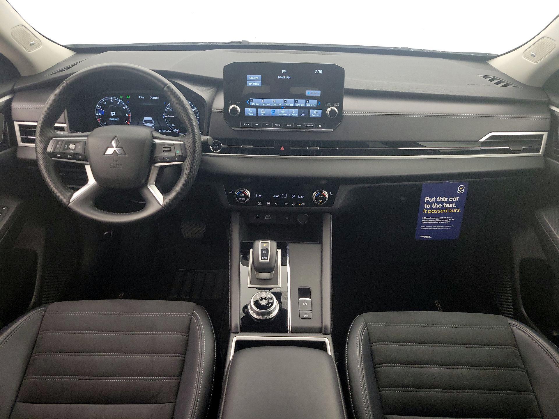 Thumbnail: 2024 Mitsubishi Outlander - 9