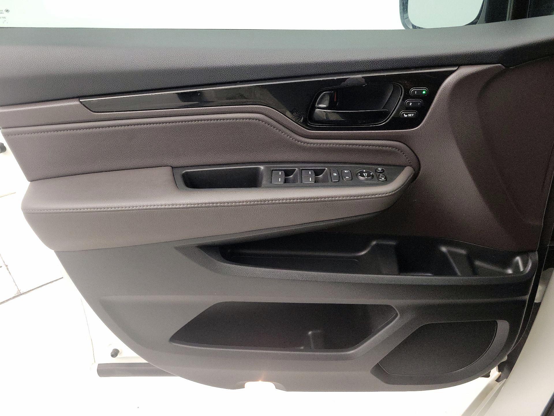 Thumbnail: 2018 Honda Odyssey - 12