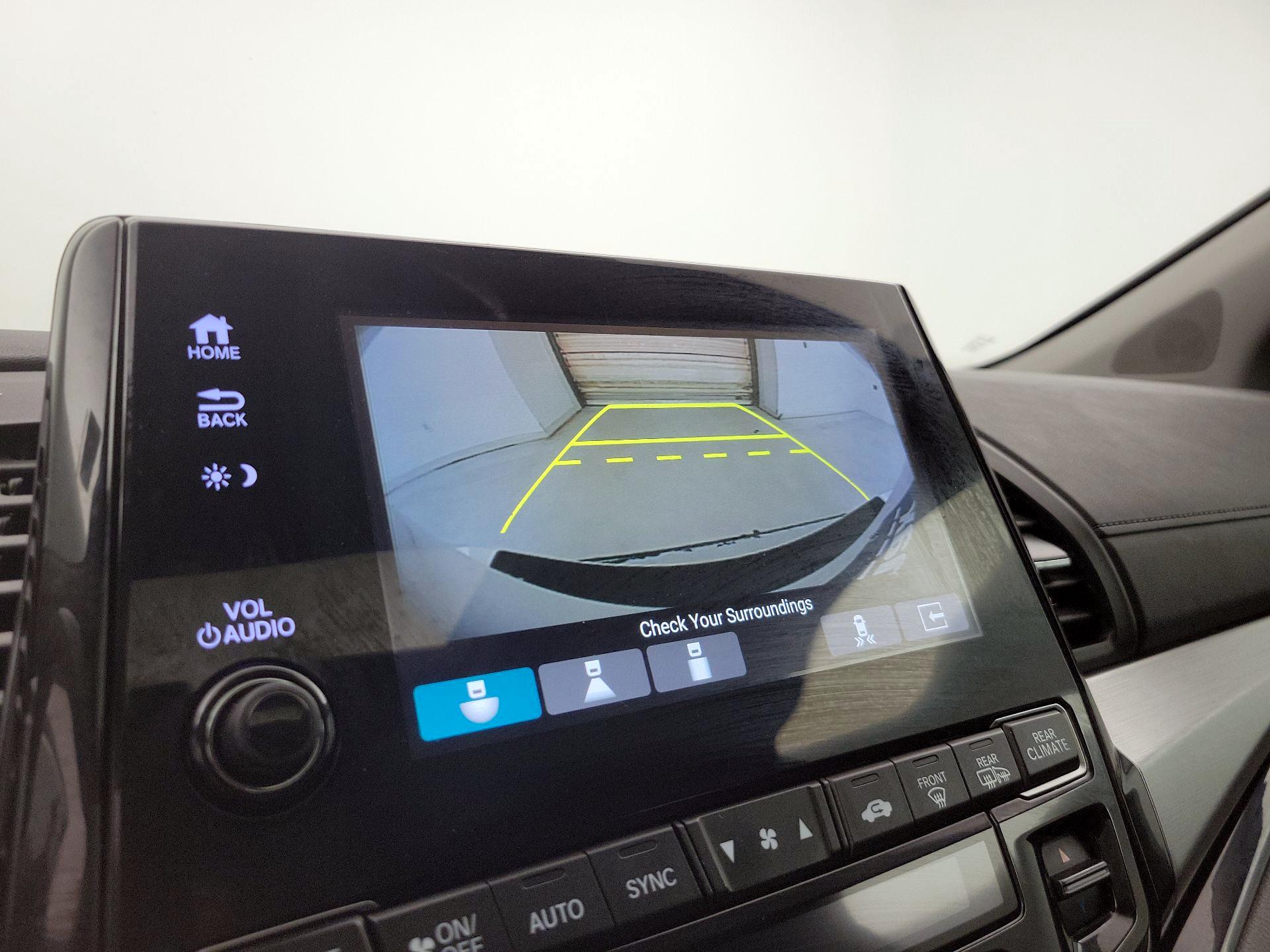 Thumbnail: 2018 Honda Odyssey - 15