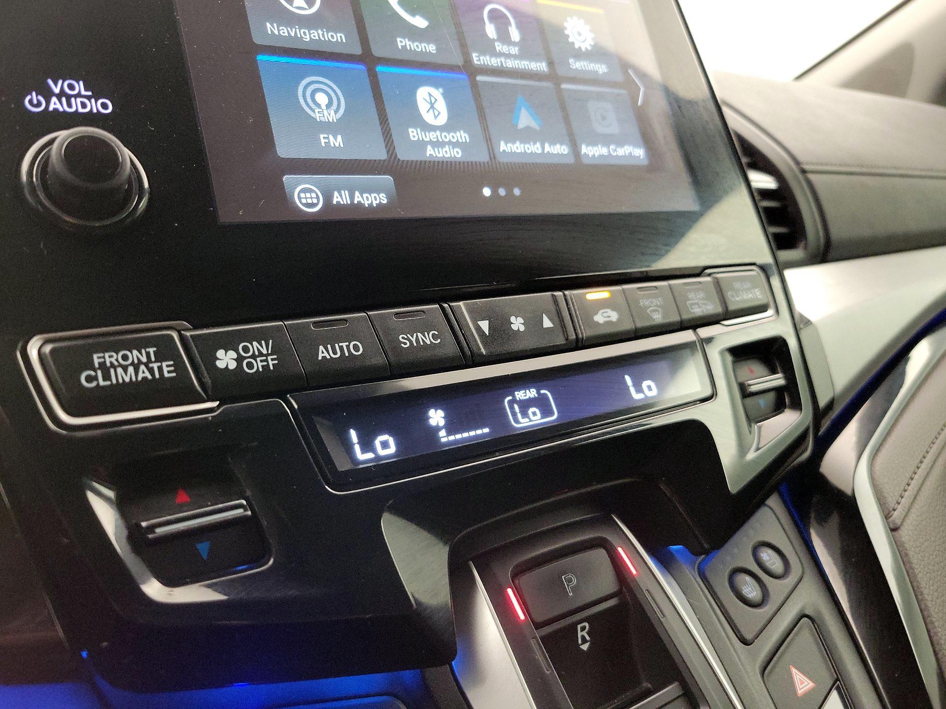 Thumbnail: 2018 Honda Odyssey - 17