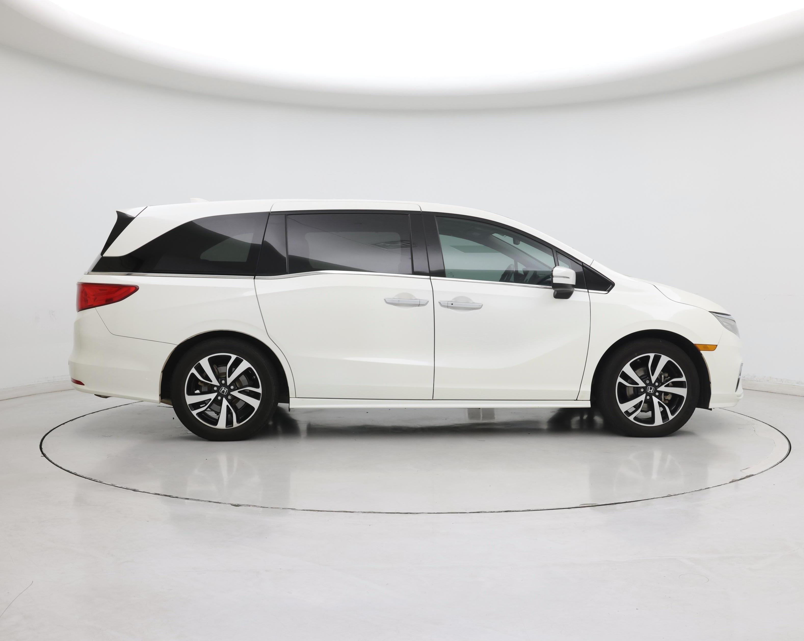 Thumbnail: 2018 Honda Odyssey - 7