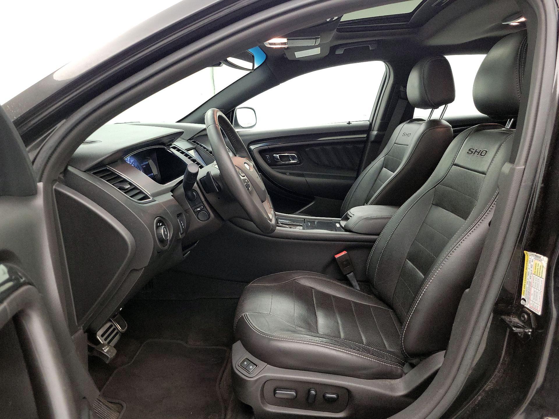 Thumbnail: 2015 Ford Taurus - 11