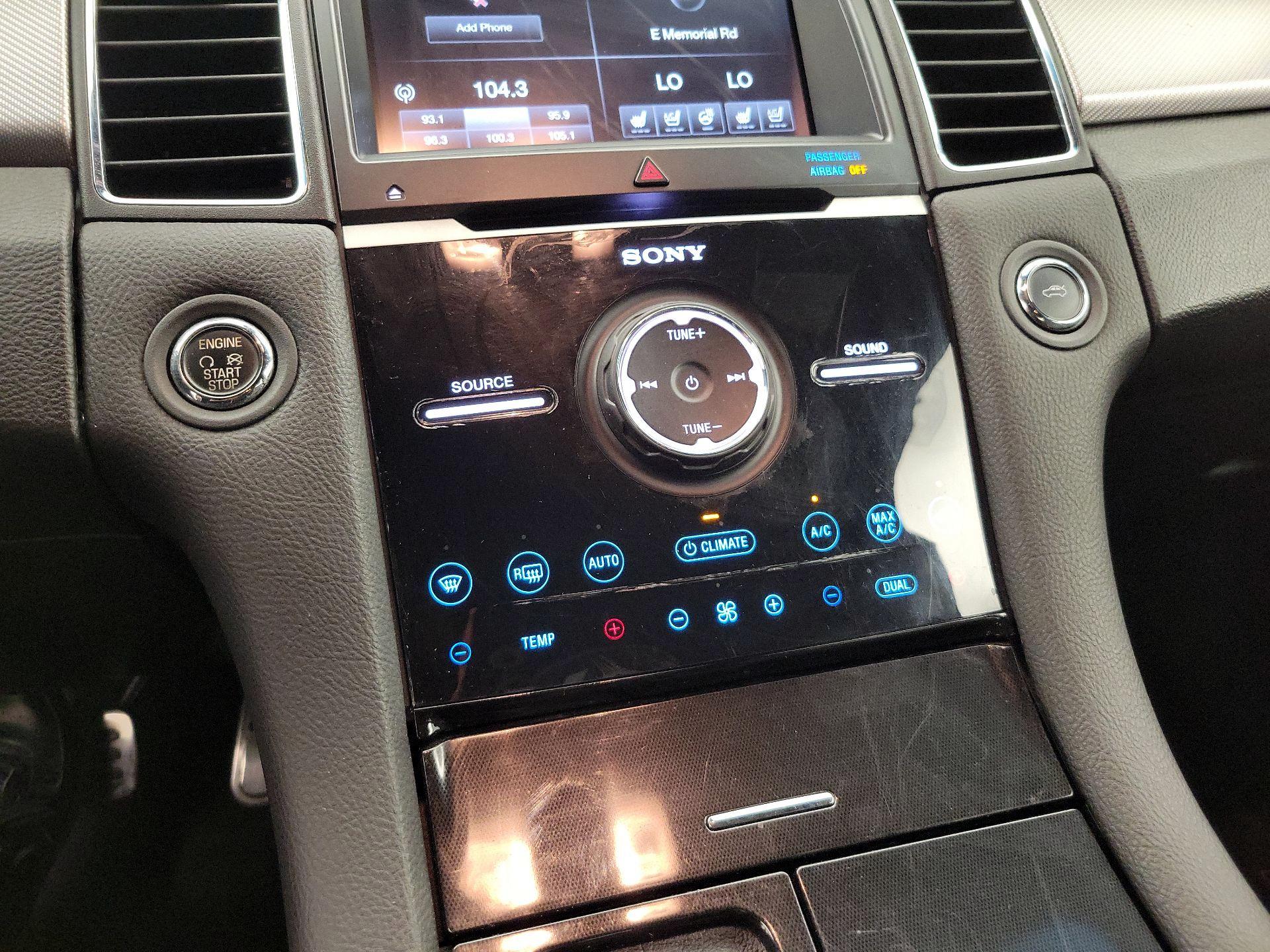 Thumbnail: 2015 Ford Taurus - 17