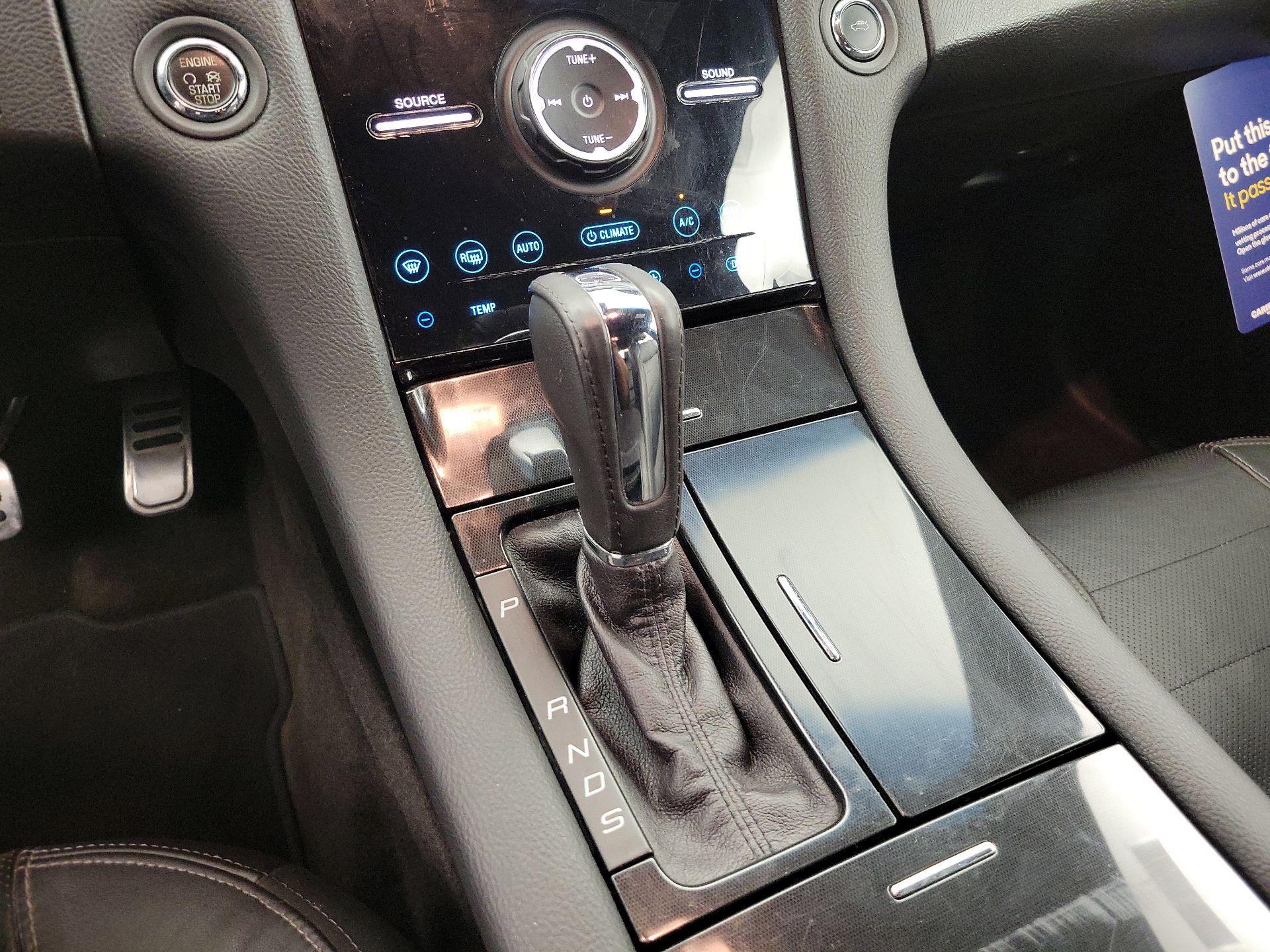 Thumbnail: 2015 Ford Taurus - 18