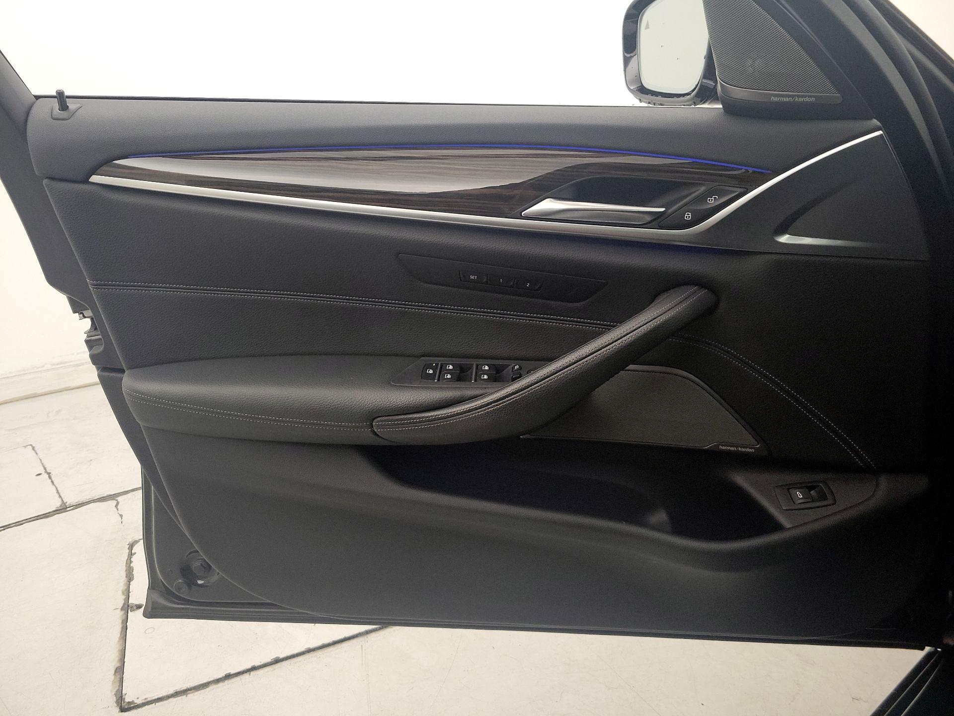 Thumbnail: 2019 BMW 5 Series - 12
