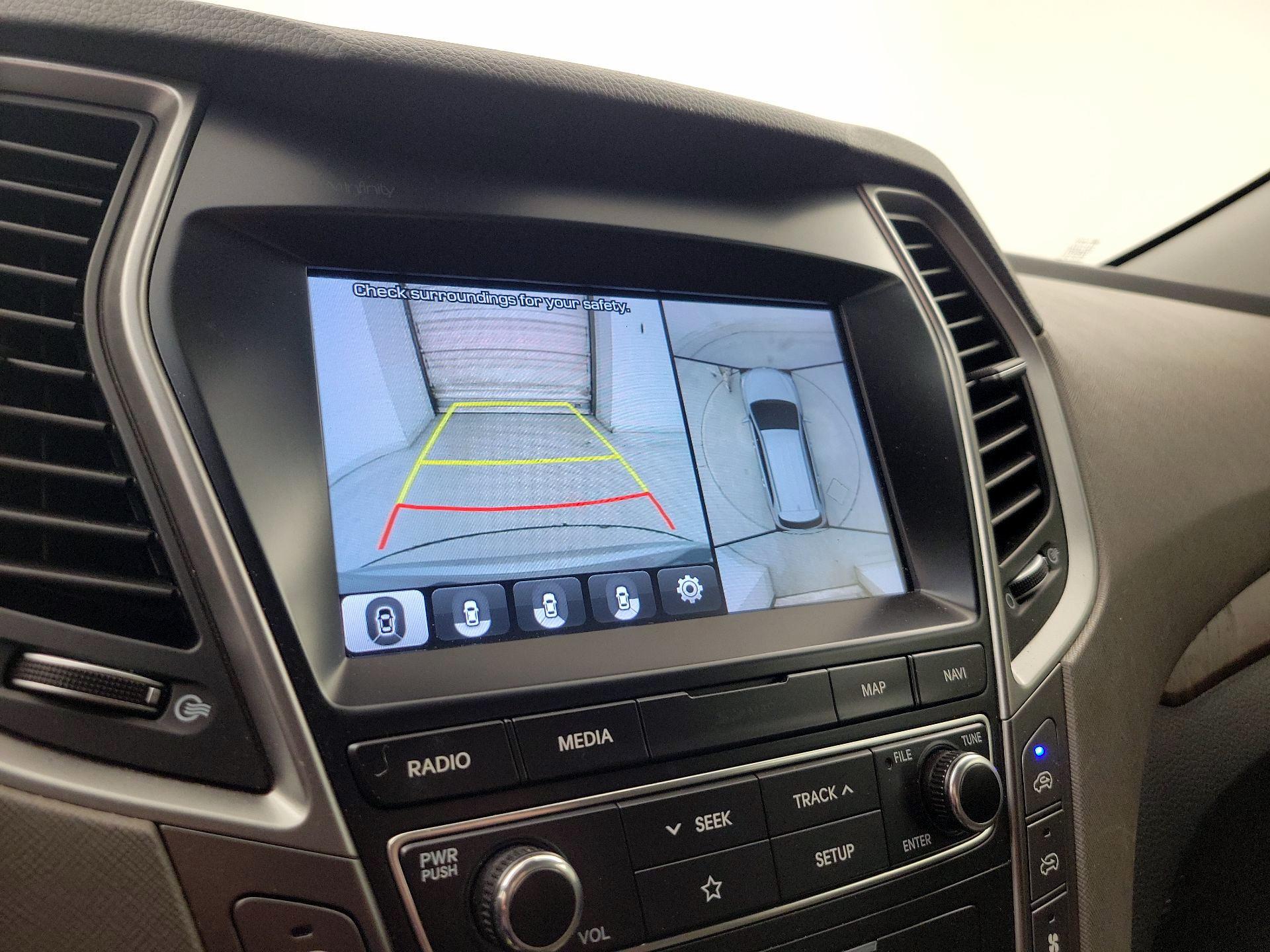 Thumbnail: 2019 Hyundai Santa Fe - 15