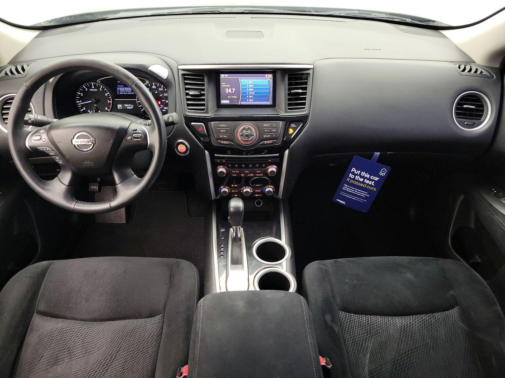 Thumbnail: 2015 Nissan Pathfinder - 9