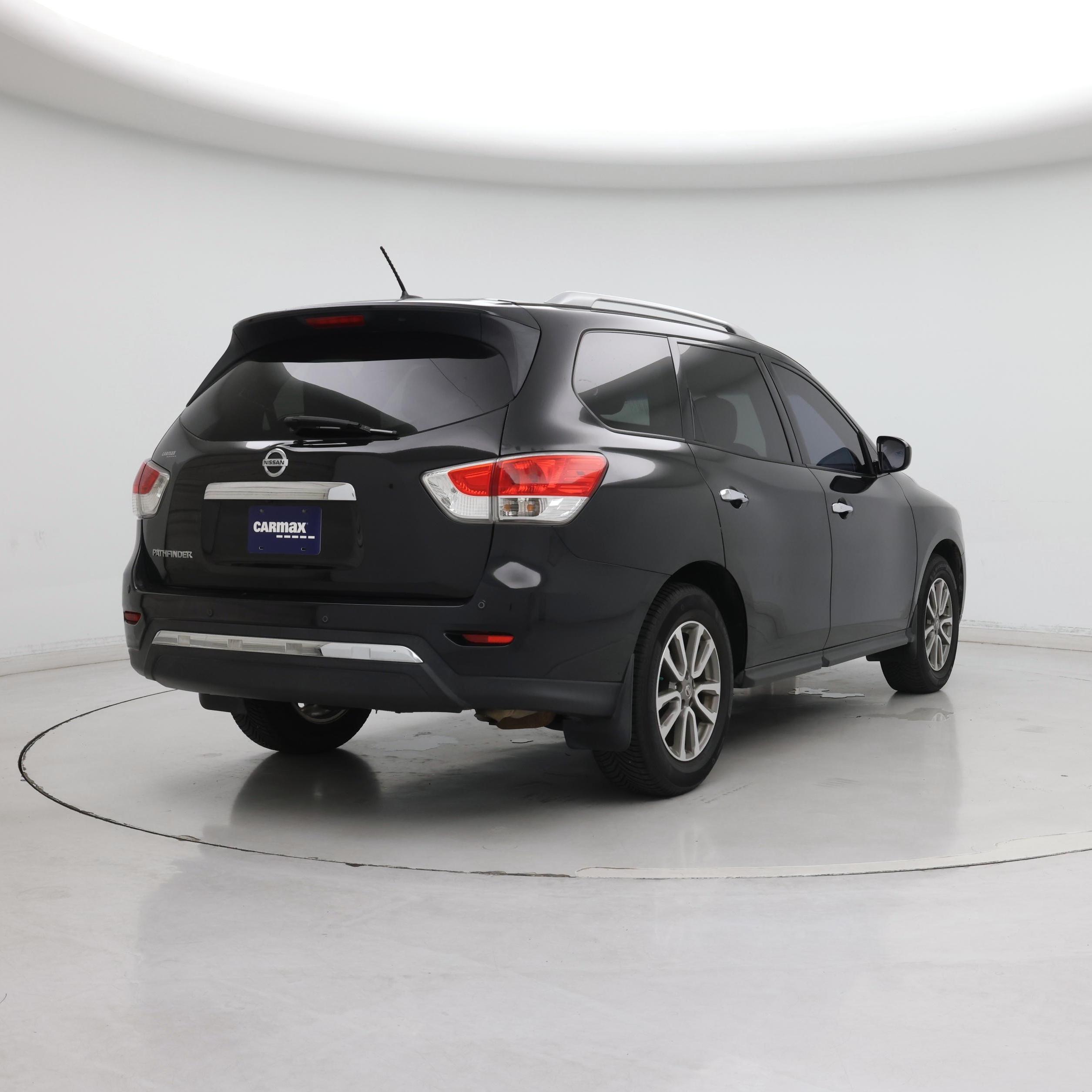 Thumbnail: 2015 Nissan Pathfinder - 8