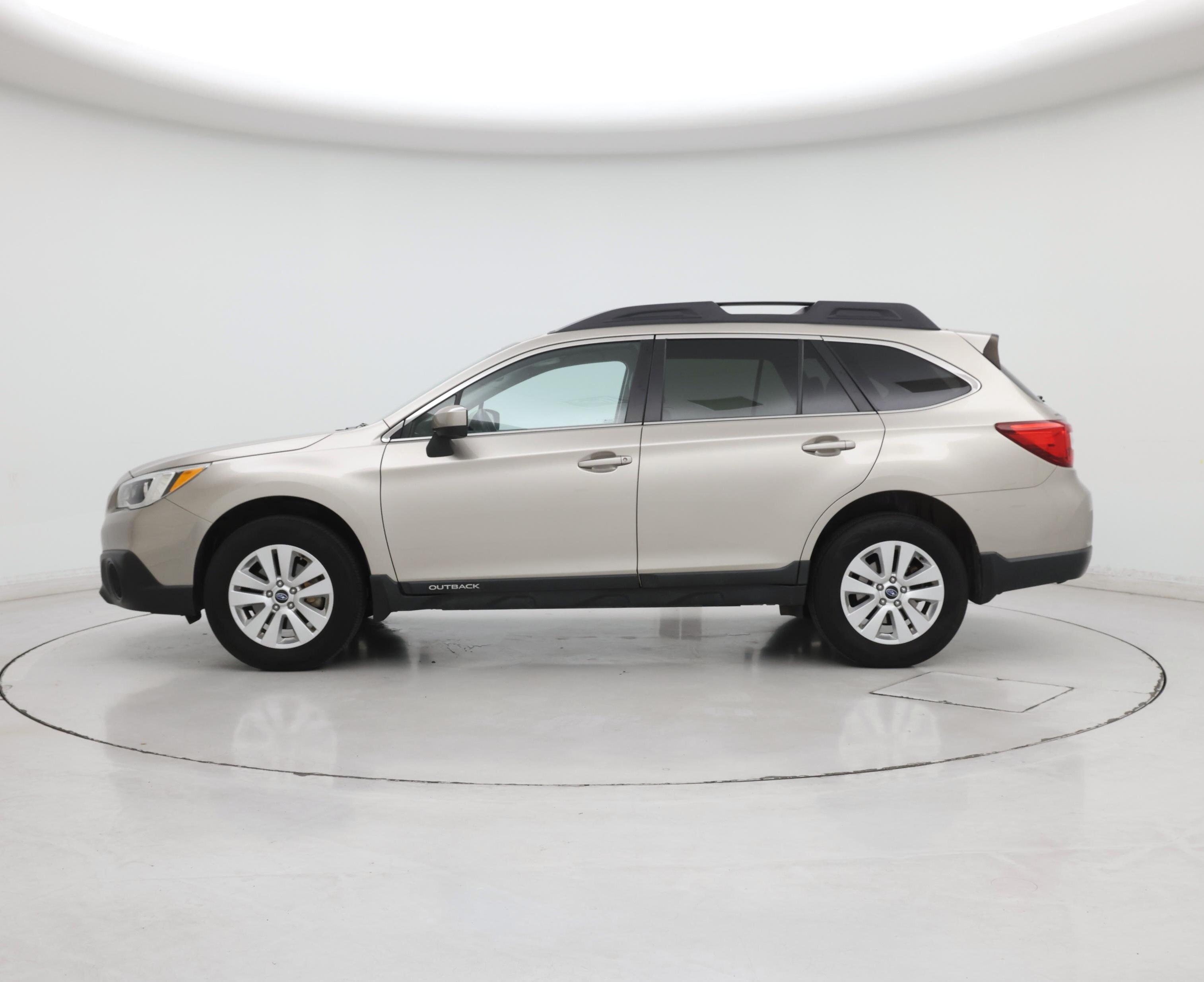 Thumbnail: 2015 Subaru Outback - 3