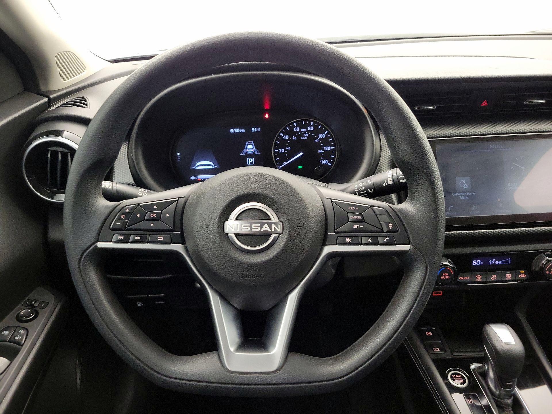 Thumbnail: 2022 Nissan Kicks - 10