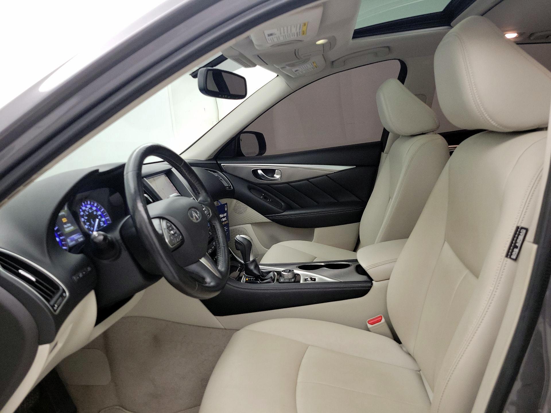 Thumbnail: 2015 INFINITI Q50 - 11