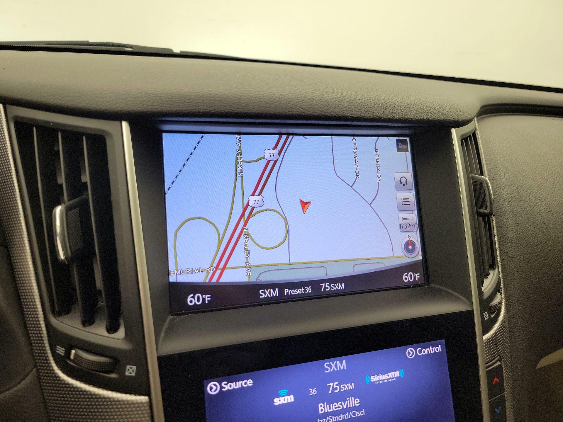 Thumbnail: 2015 INFINITI Q50 - 14