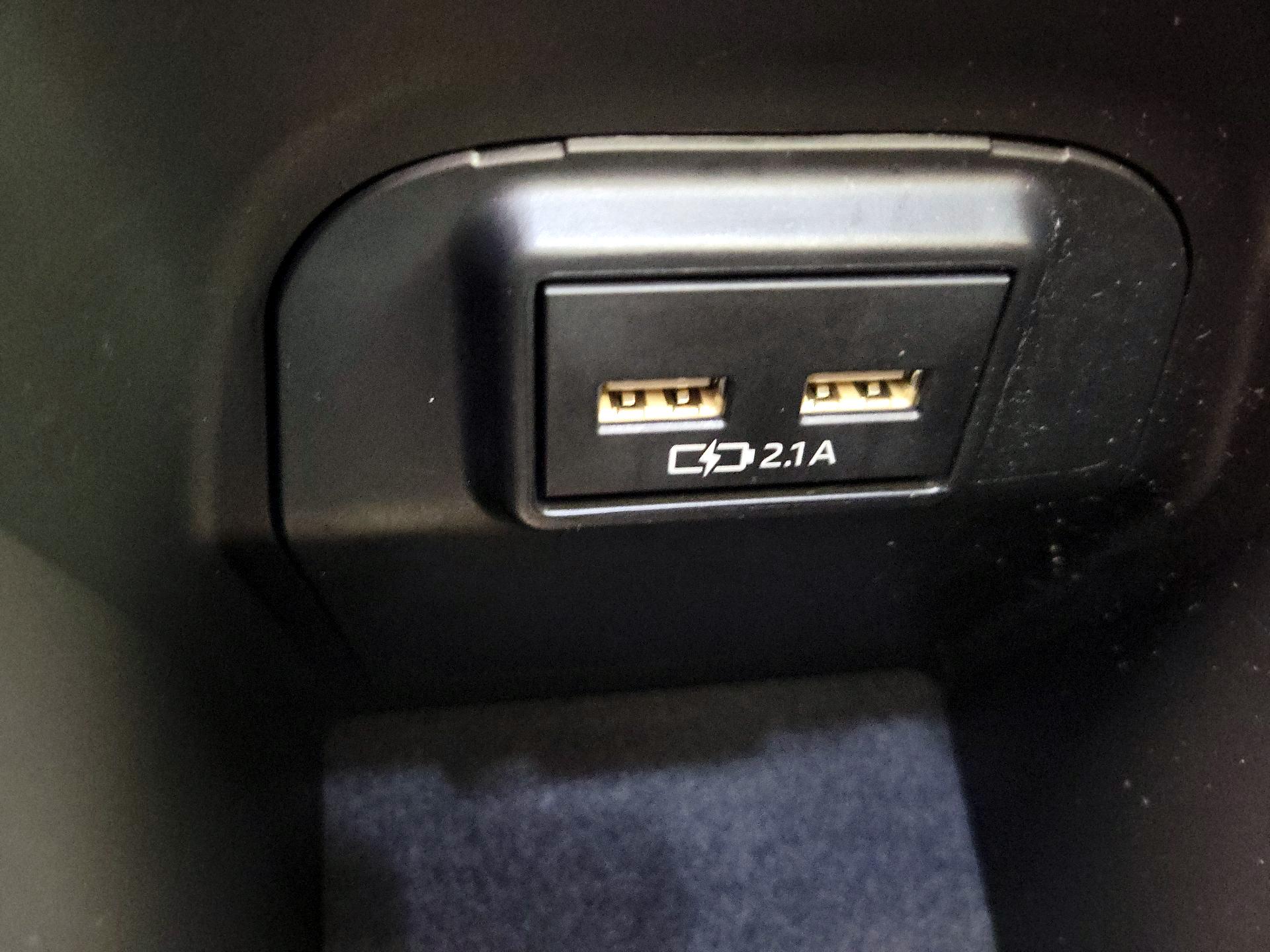 Thumbnail: 2021 Toyota RAV4 - 18