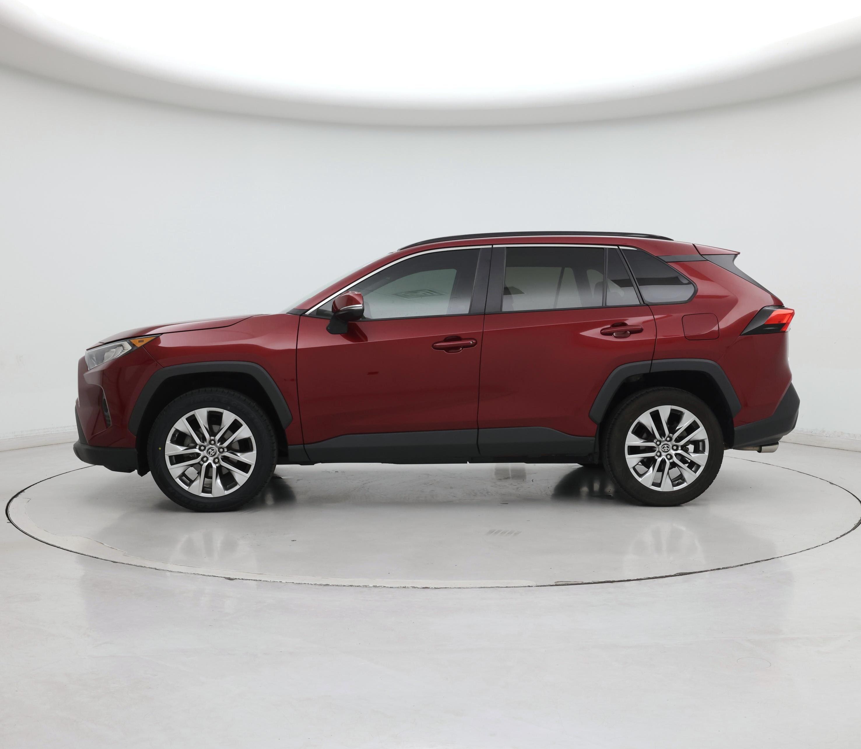 Thumbnail: 2021 Toyota RAV4 - 3