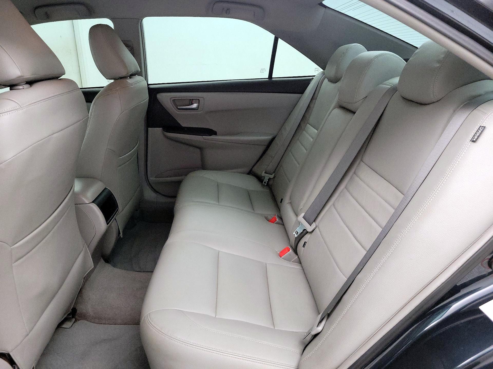 Thumbnail: 2016 Toyota Camry - 19