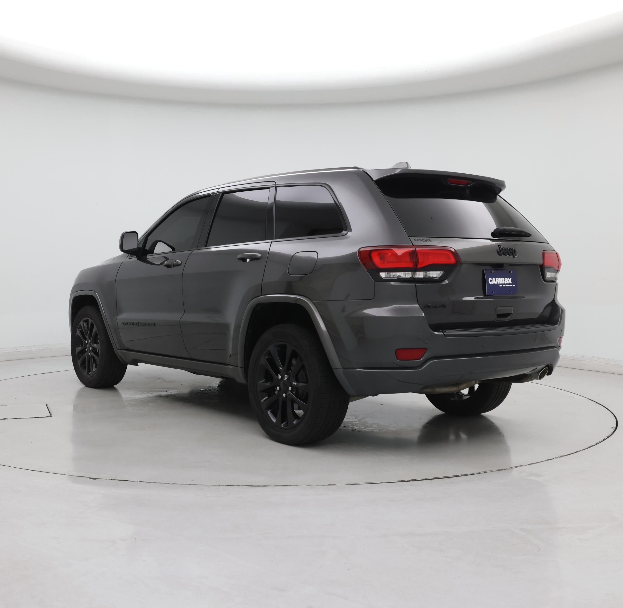Thumbnail: 2020 Jeep Grand Cherokee - 2