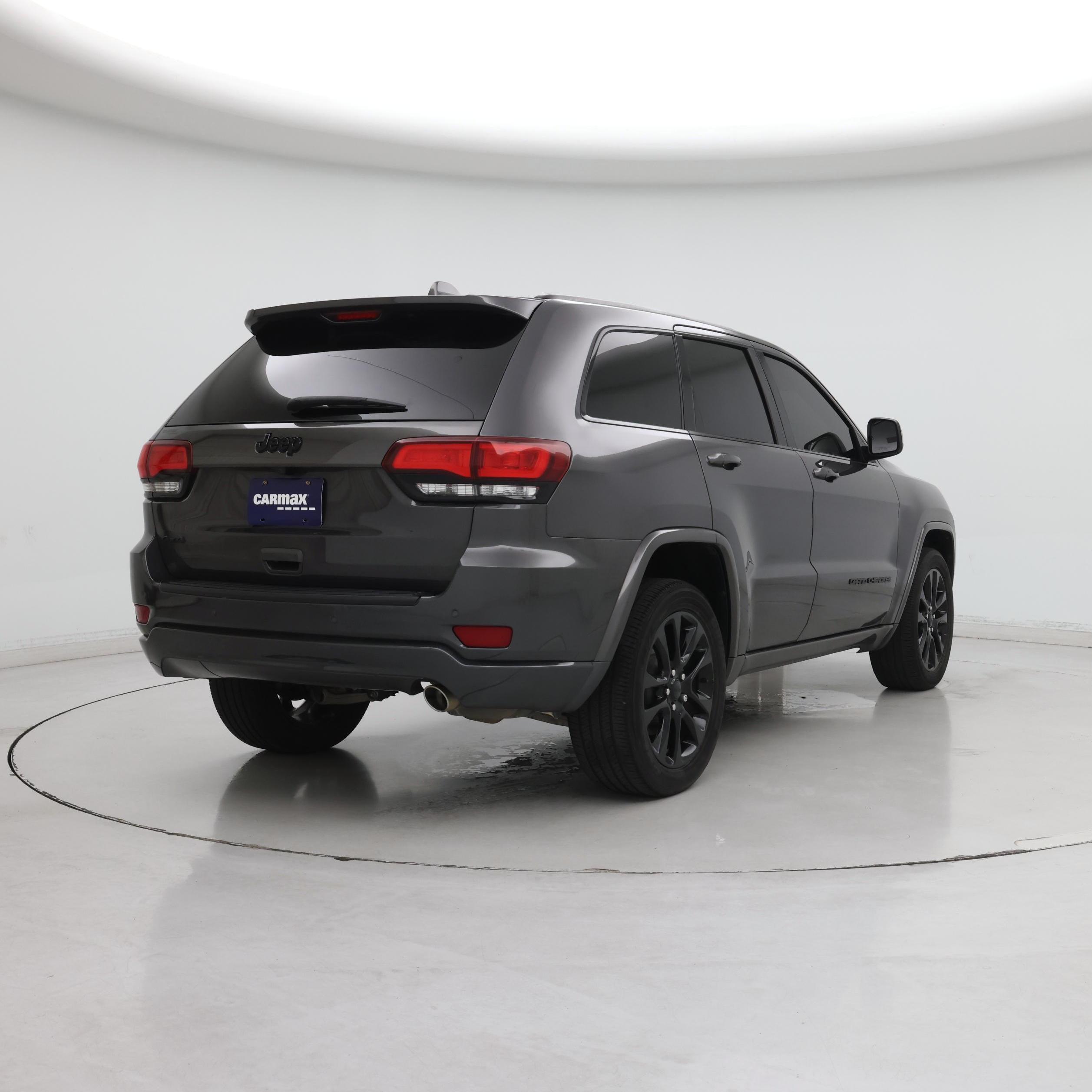 Thumbnail: 2020 Jeep Grand Cherokee - 8