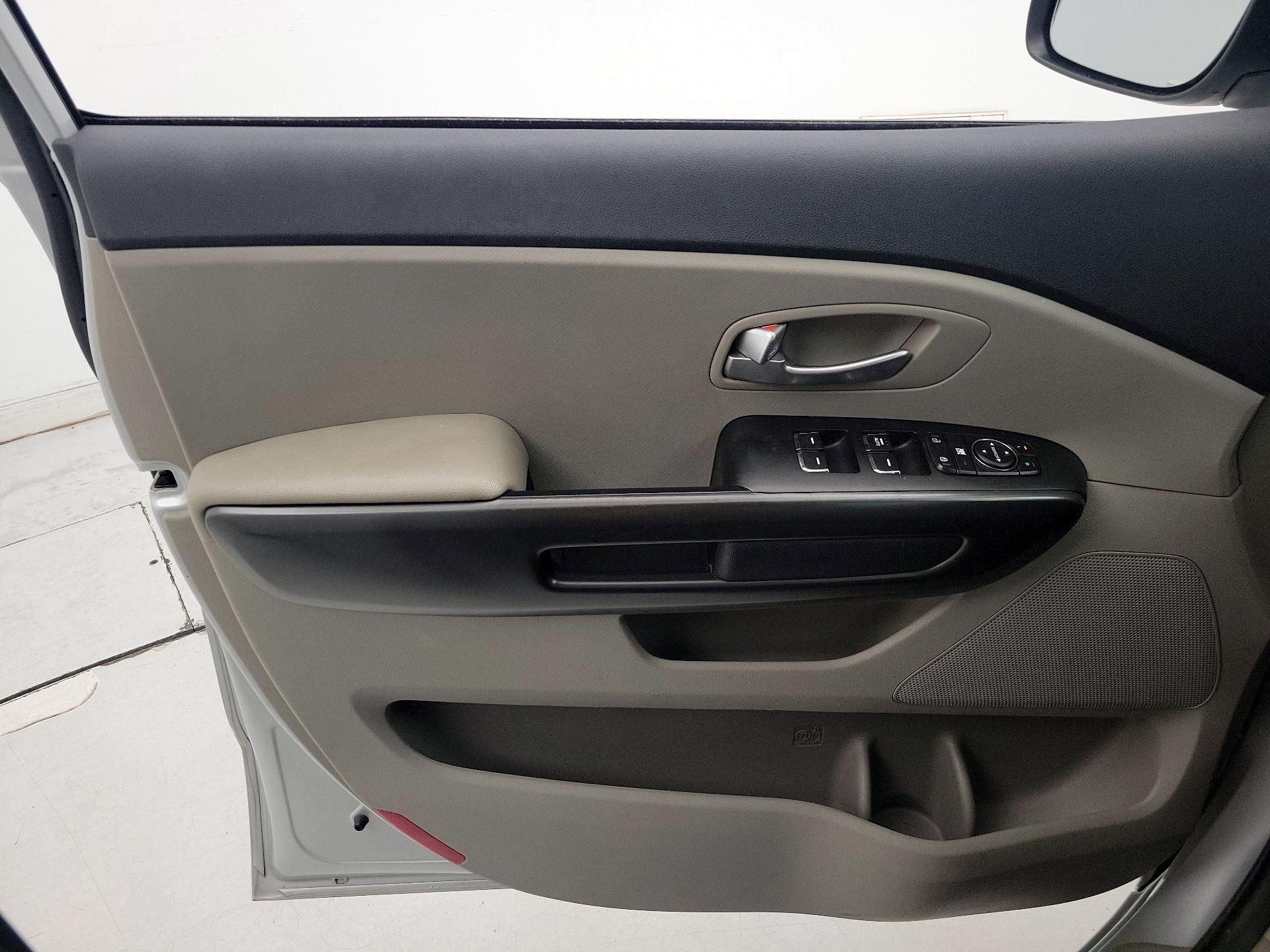 Thumbnail: 2020 Kia Sedona - 12