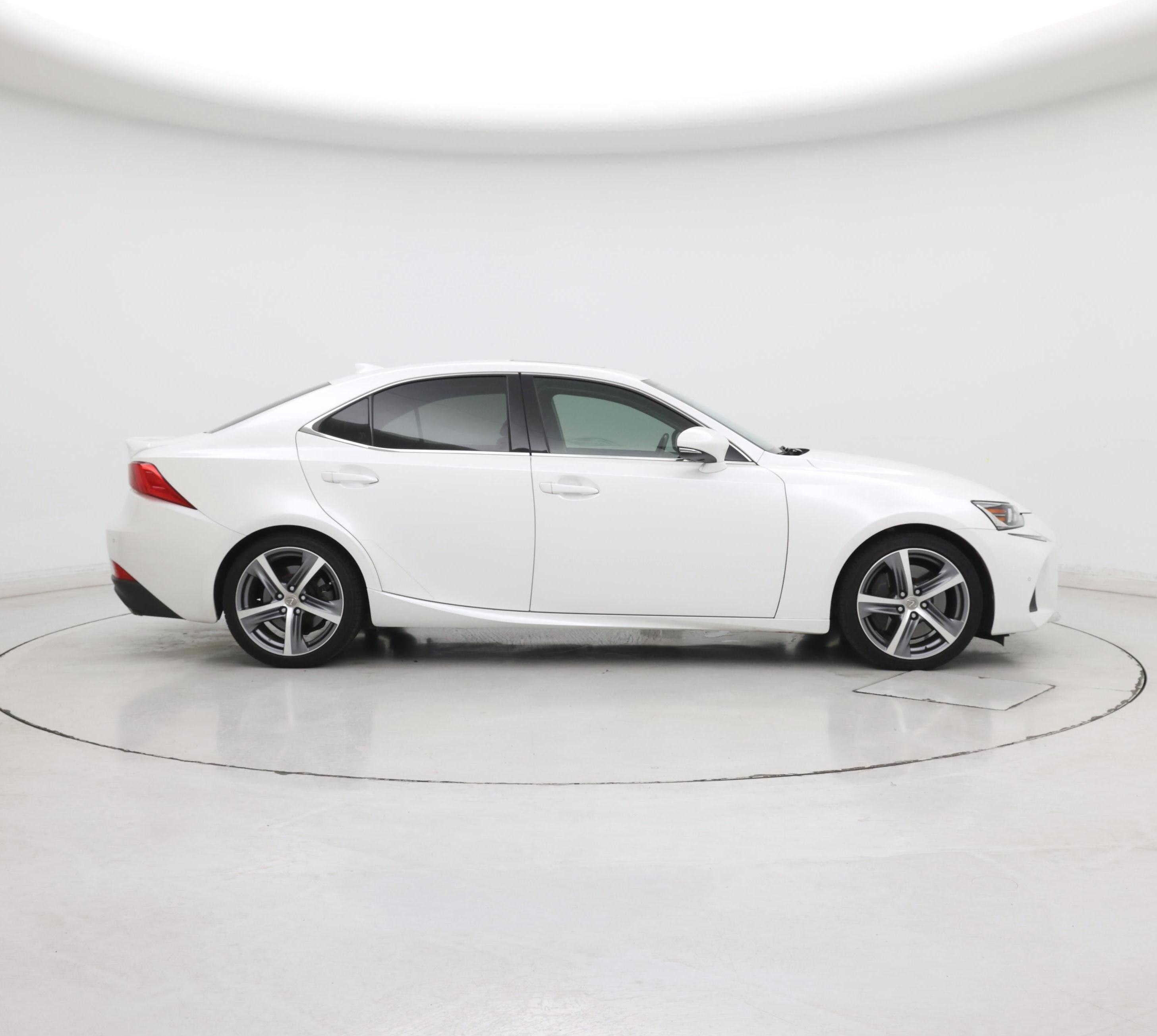 Thumbnail: 2017 Lexus IS - 7